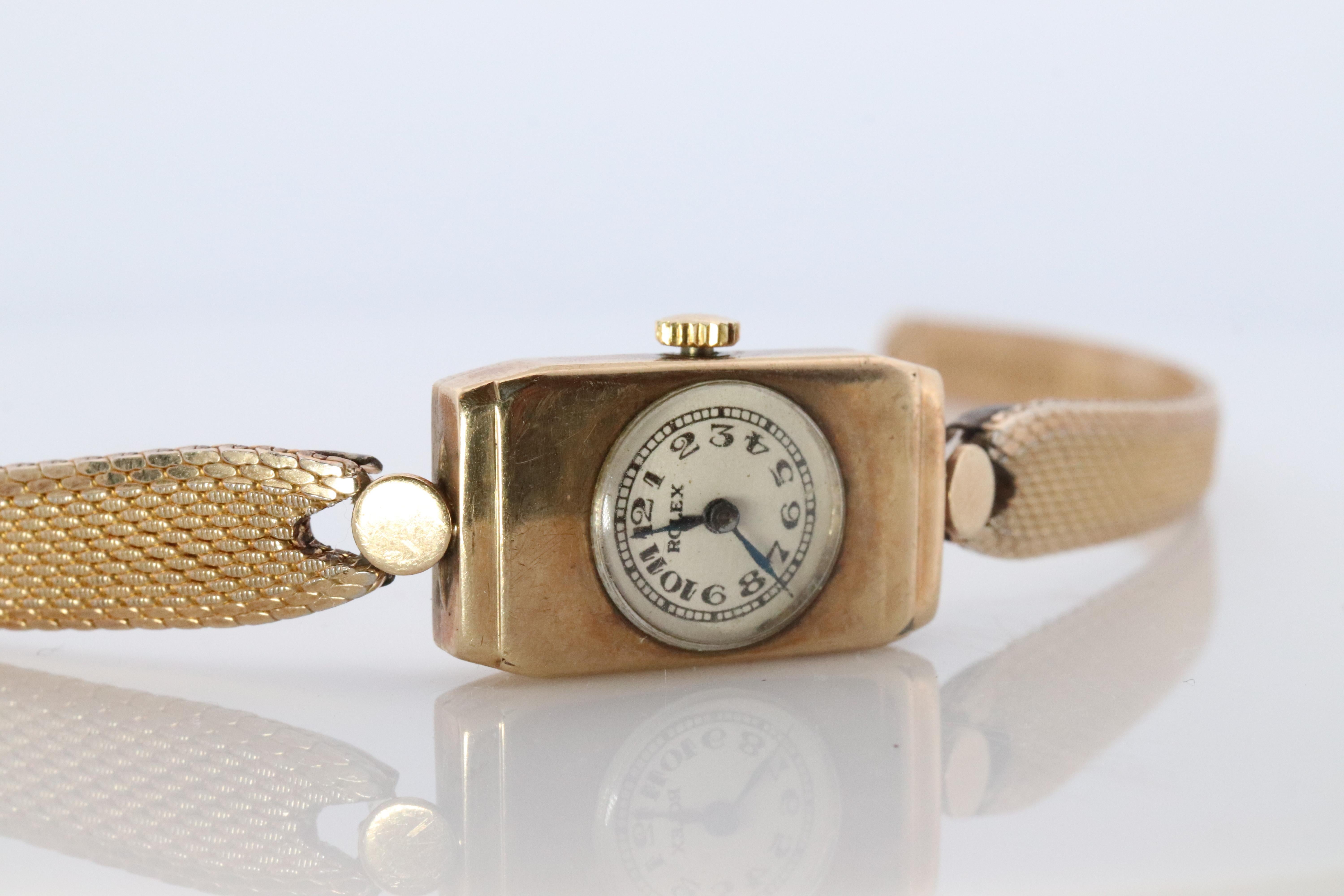 Antique Rolex Womens Cocktail Watch. 9k YG 2699 Manual Windup. Circa 1930s Bon état - En vente à Port Charlotte, FL