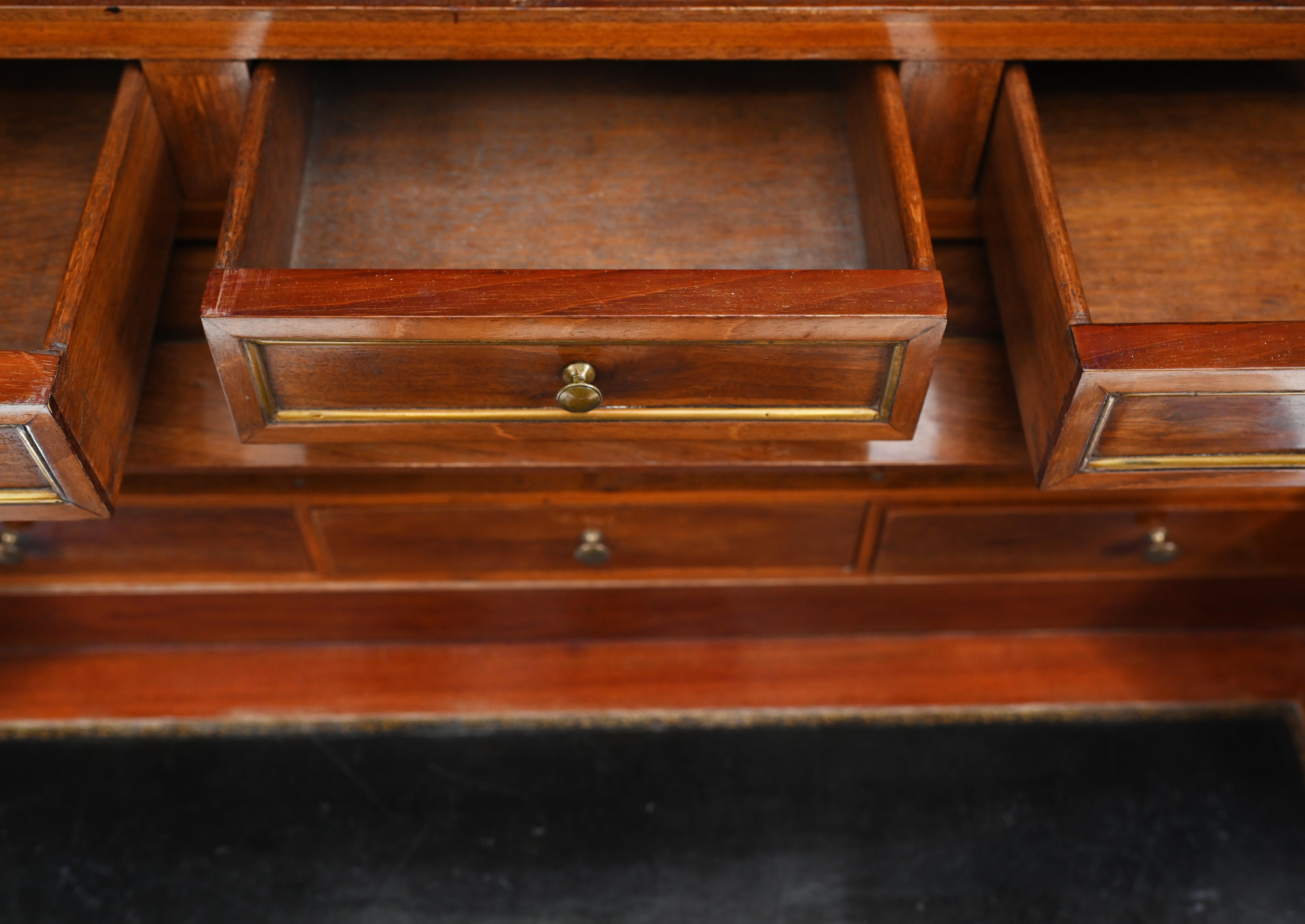 Antique Roll Top Desk Mahogany Bureau, 1880 In Good Condition For Sale In Potters Bar, GB