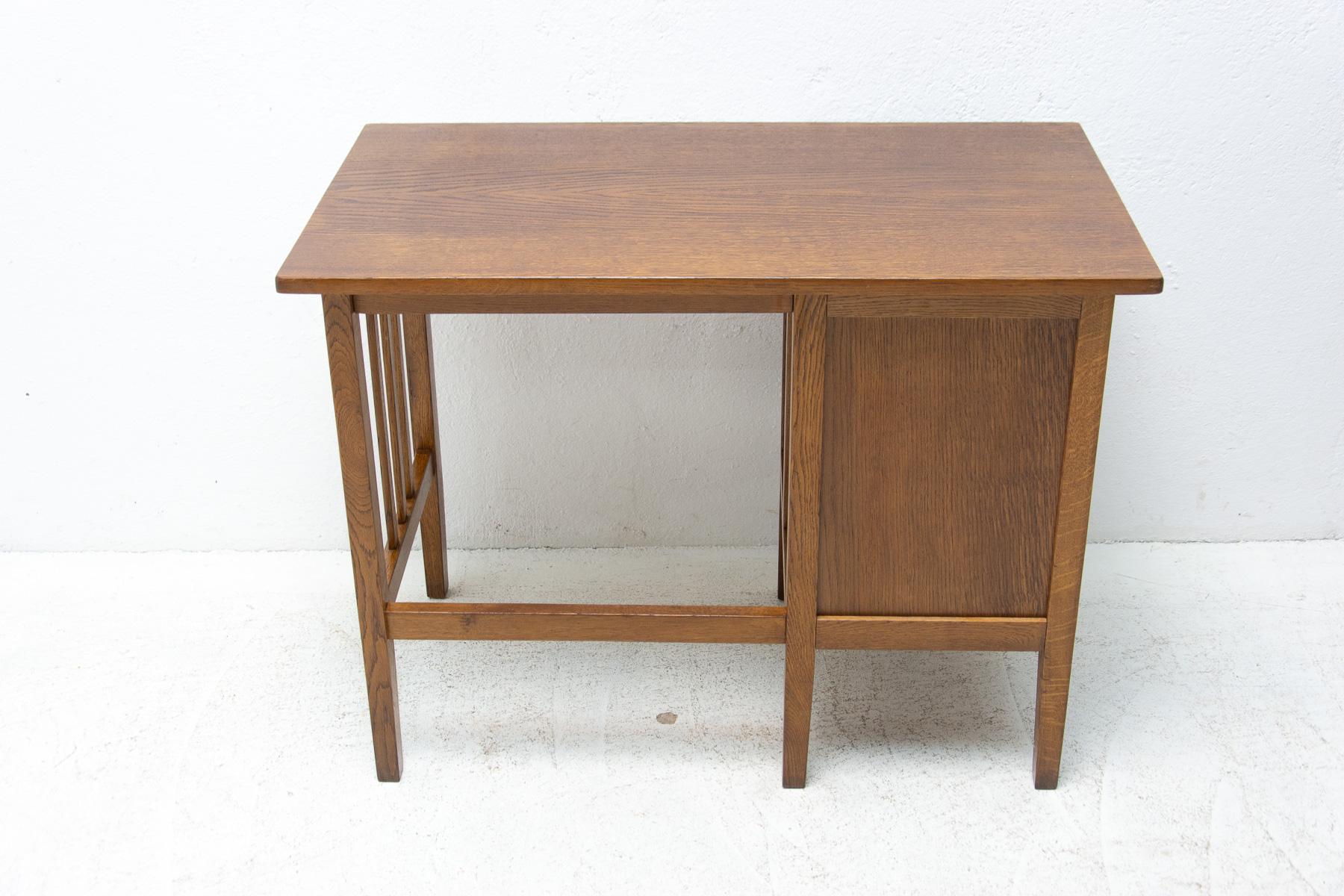 Antique Roller Blind Writing Desk Jerry, 1930s, Bohemia For Sale 9