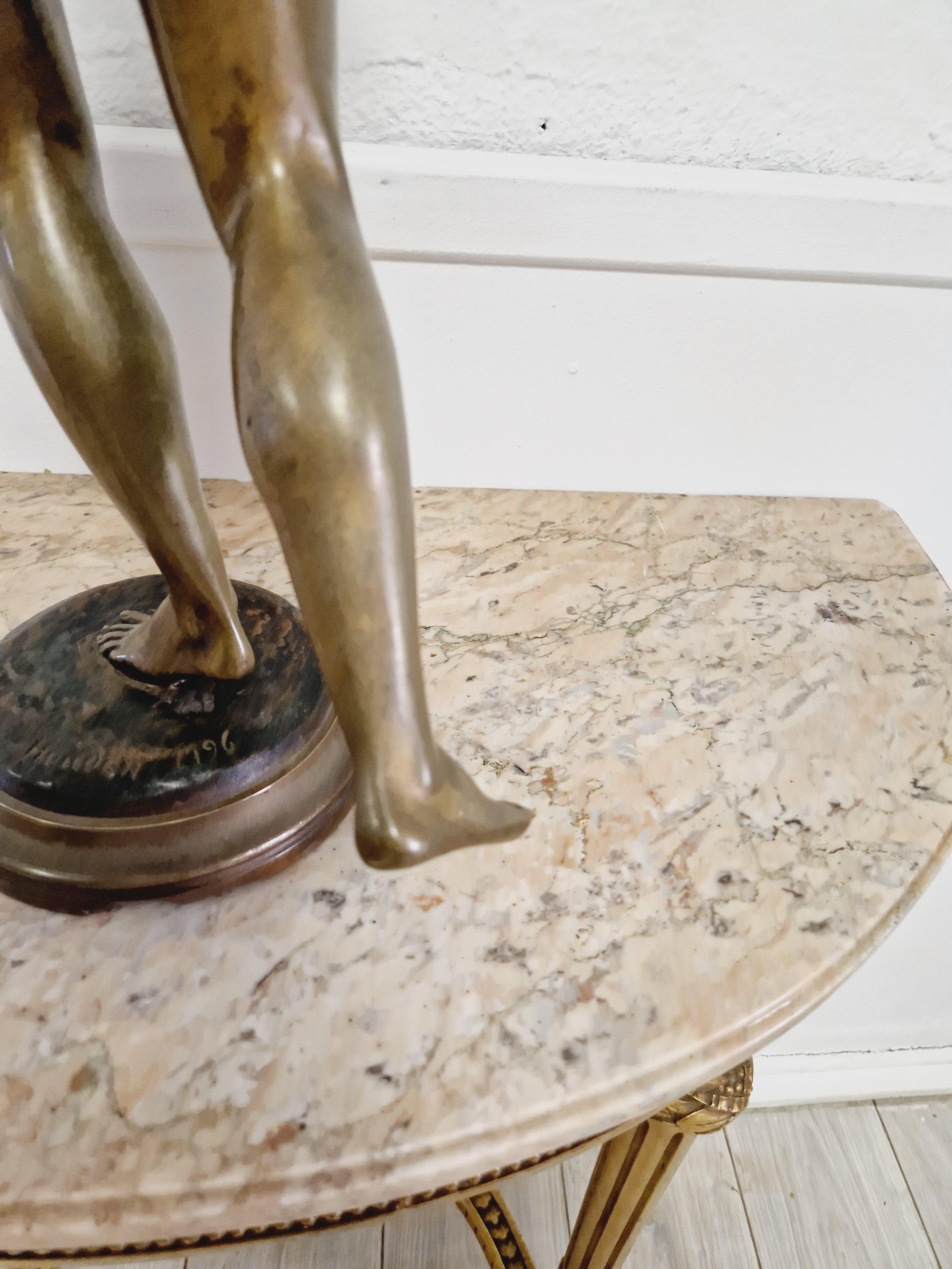 Antica statua romana di Diana in bronzo -  60 cm in vendita 3