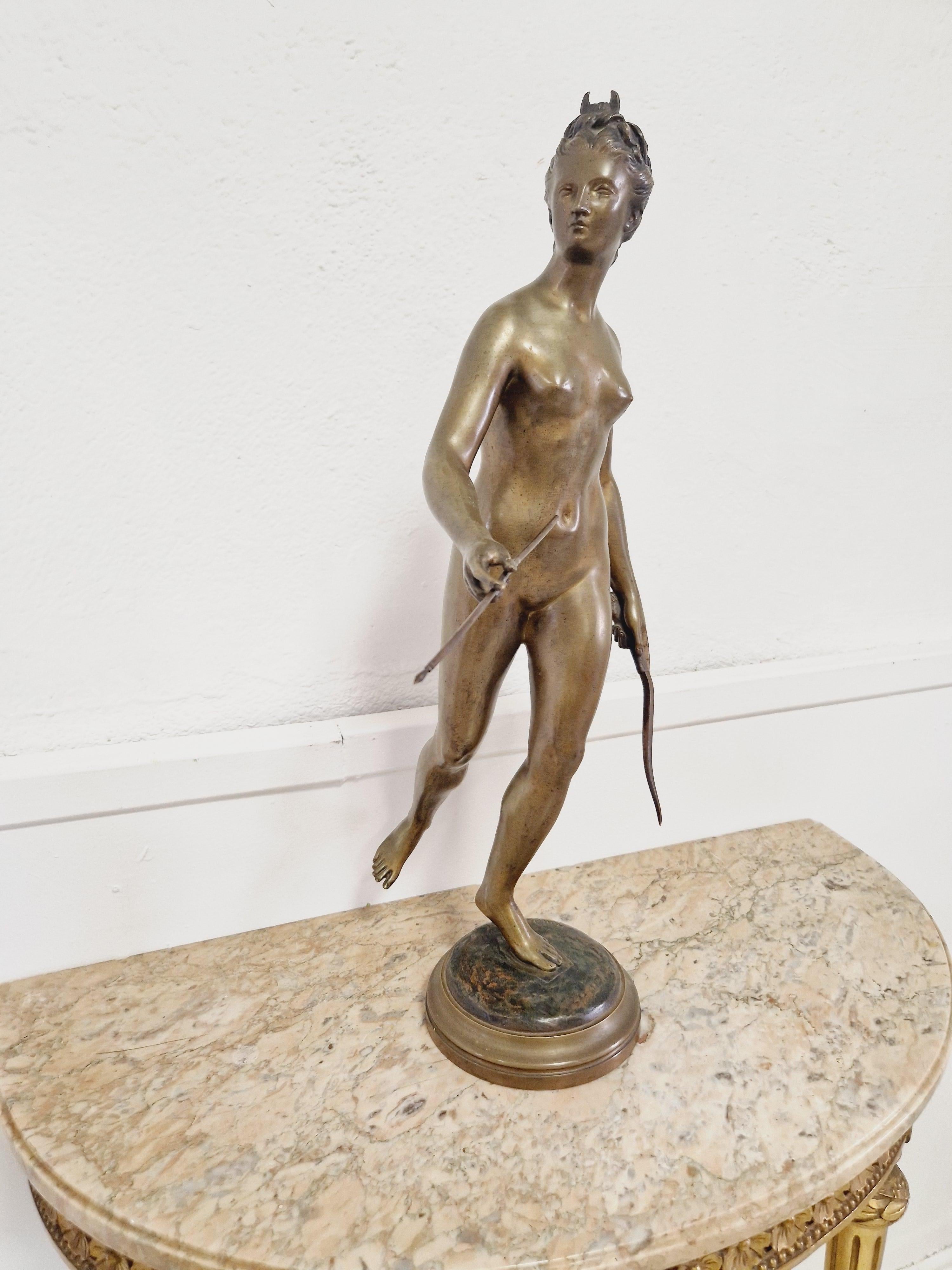Antica statua romana di Diana in bronzo -  60 cm in vendita 4