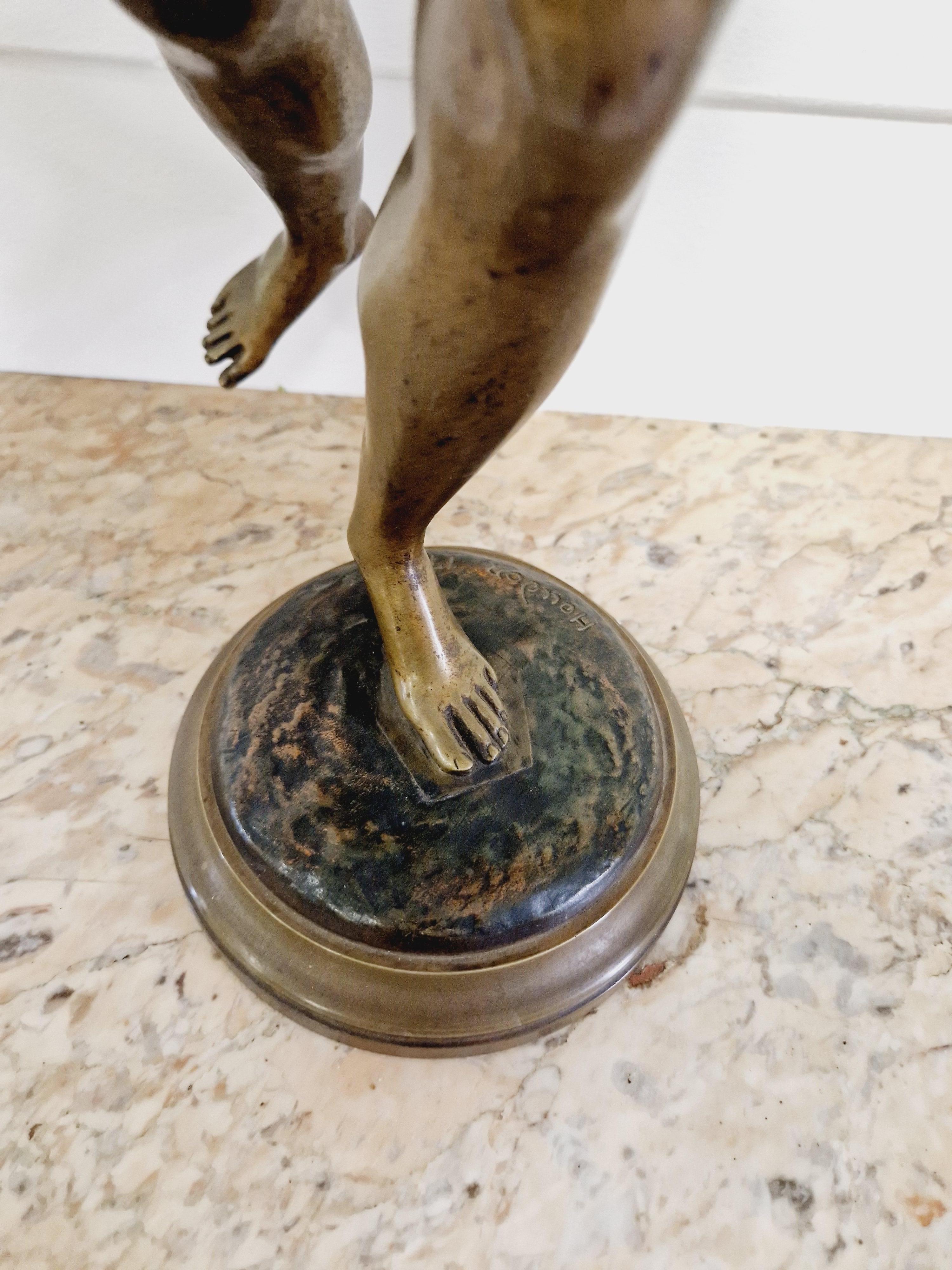 Francese Antica statua romana di Diana in bronzo -  60 cm in vendita