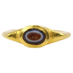 Antique roman intaglio ring on agate figuring Athena