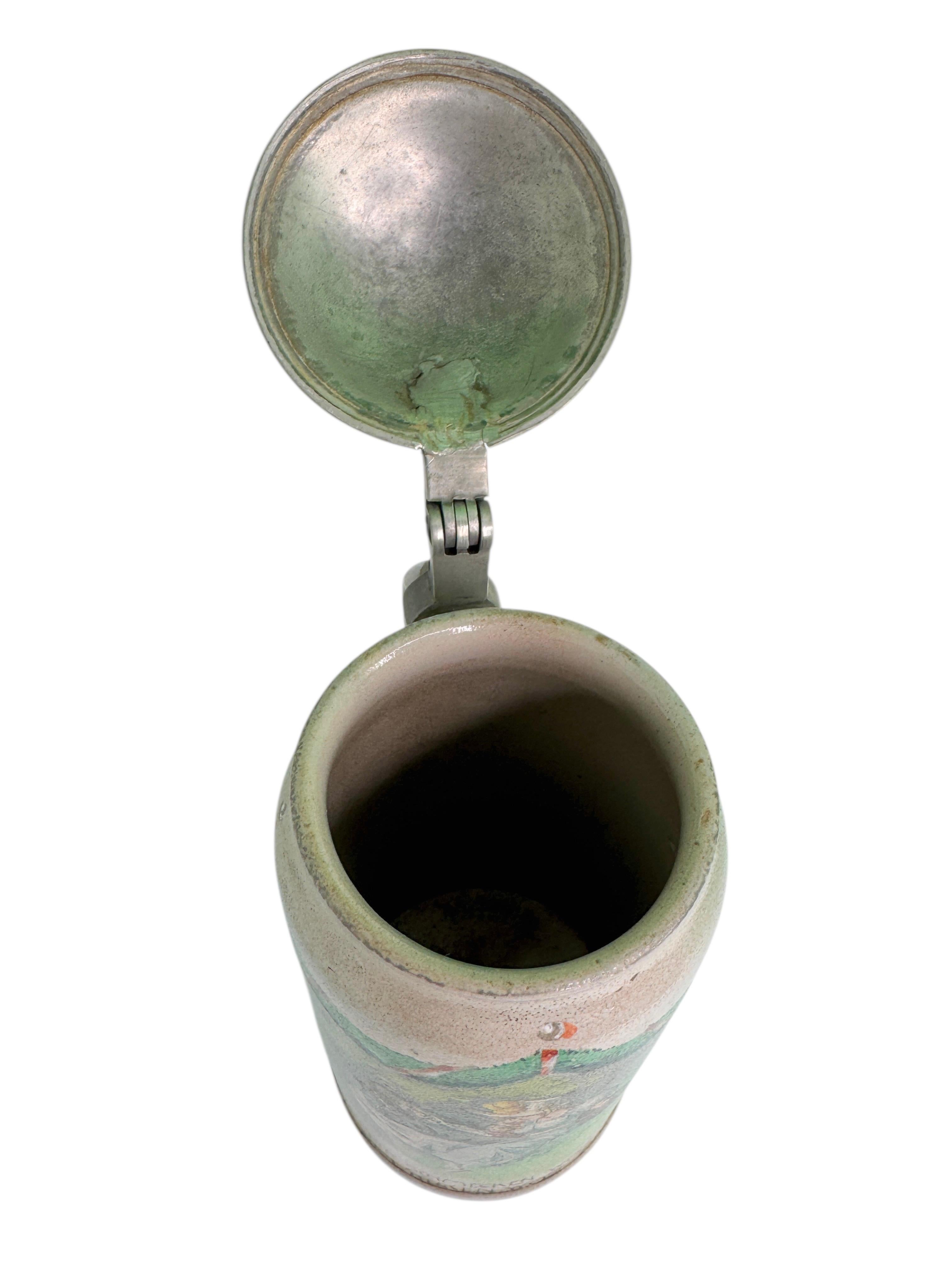 Ancien Stein à bière en grès de 1 litre avec couvercle, Scène romantique, Allemagne, années 1900 Bon état - En vente à Nuernberg, DE