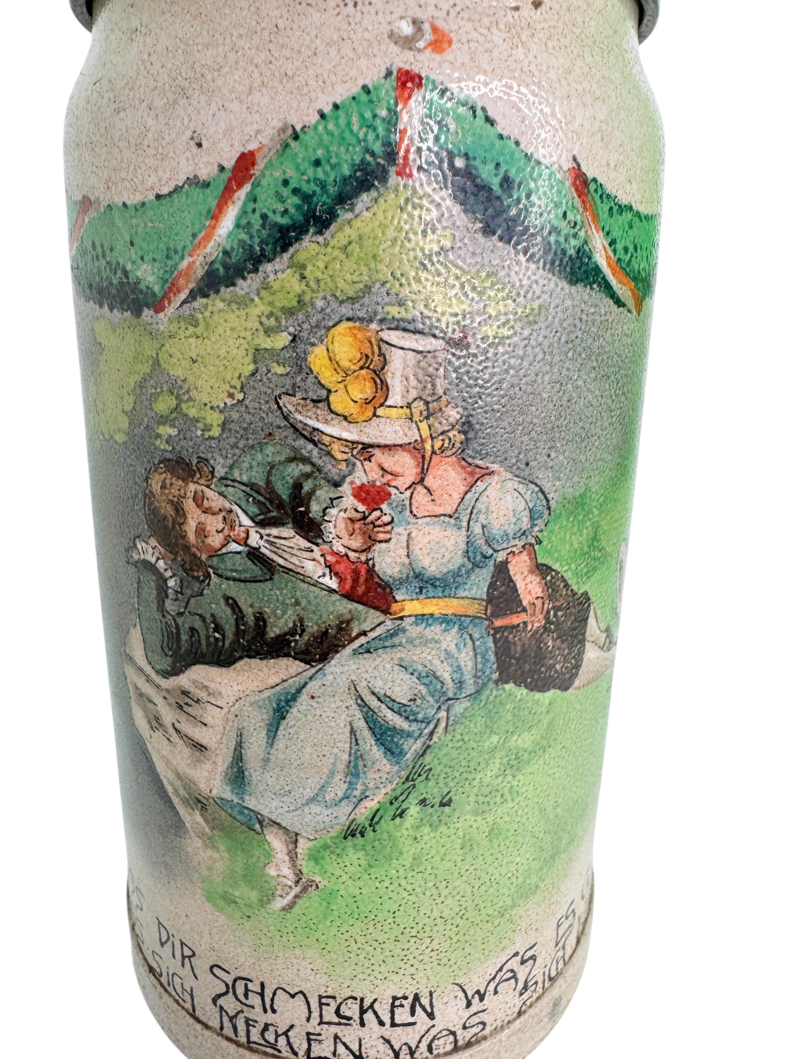Fin du XIXe siècle Ancien Stein à bière en grès de 1 litre avec couvercle, Scène romantique, Allemagne, années 1900 en vente