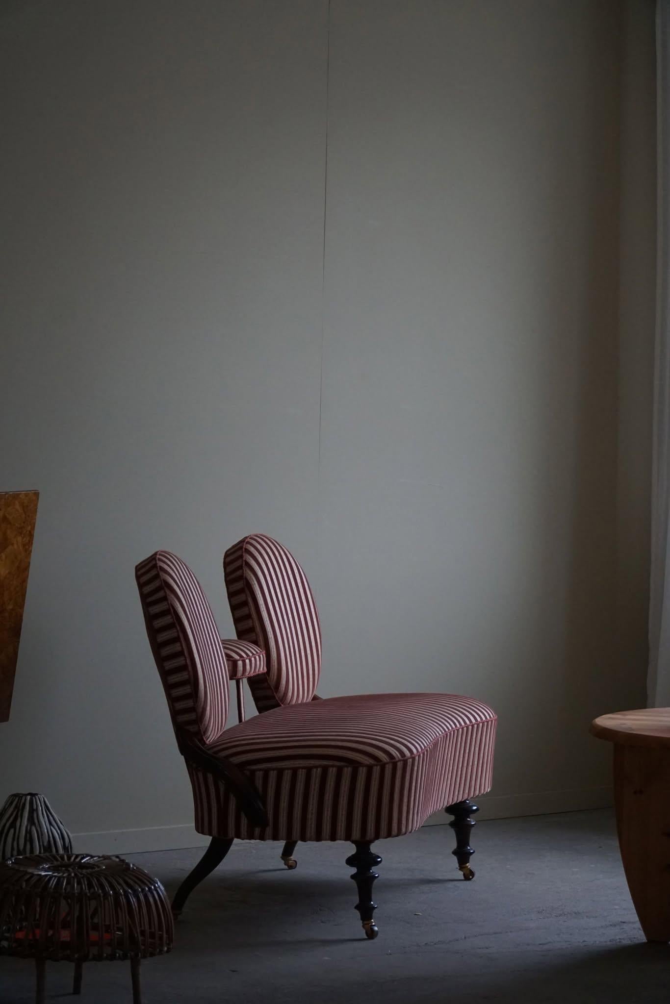 Gustavian Antique Romantic Two-Seater Sofa, By a Swedish Cabinetmaker, Early 1900s