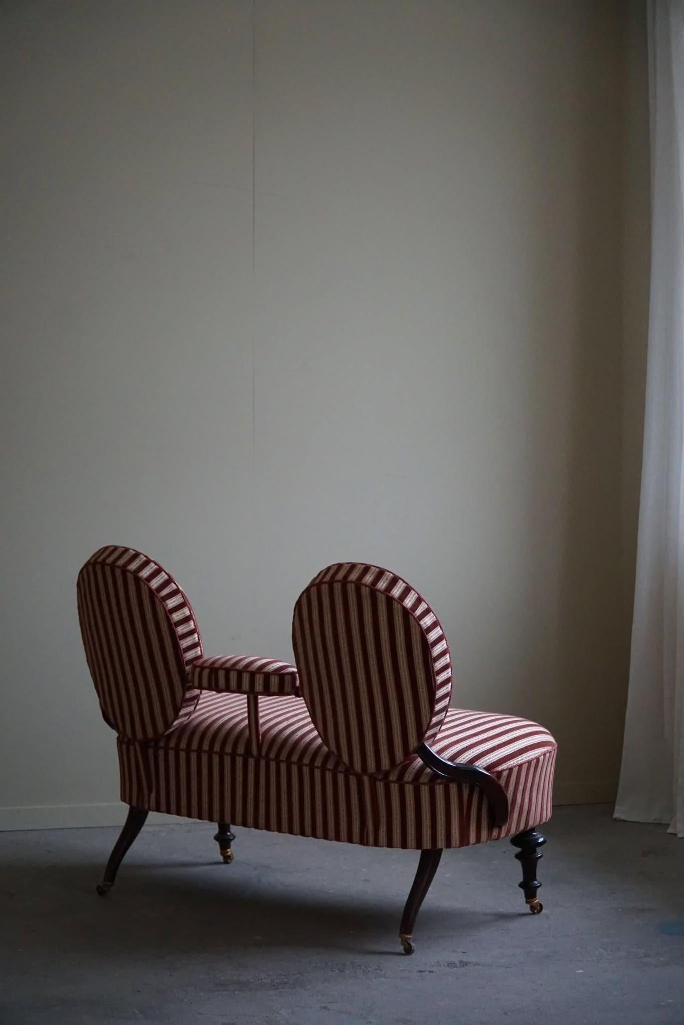 Antique Romantic Two-Seater Sofa, By a Swedish Cabinetmaker, Early 1900s In Good Condition In Odense, DK