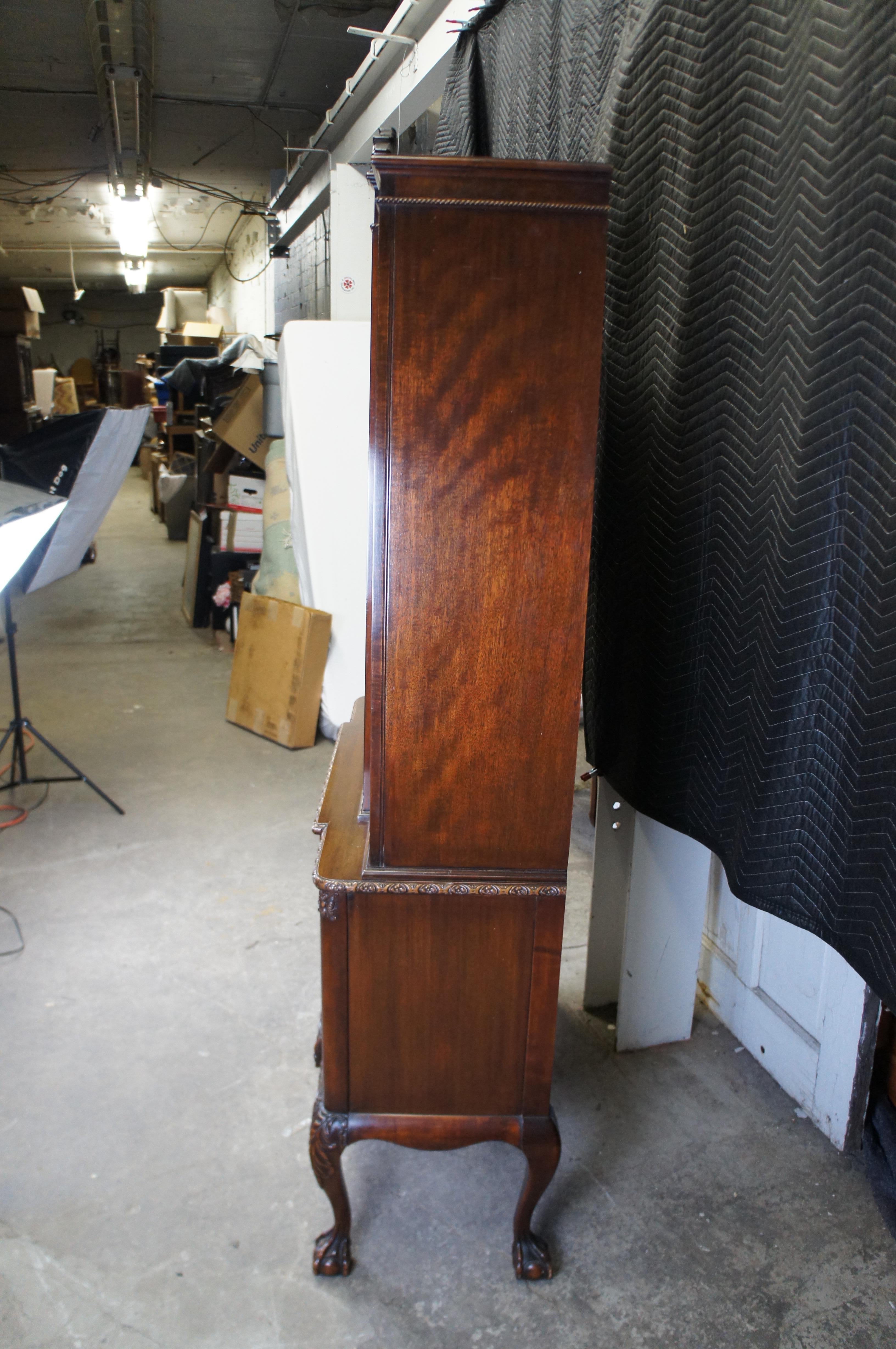 Ancienne vitrine anglaise Chippendale géorgienne en acajou de 78 pouces en vente 4