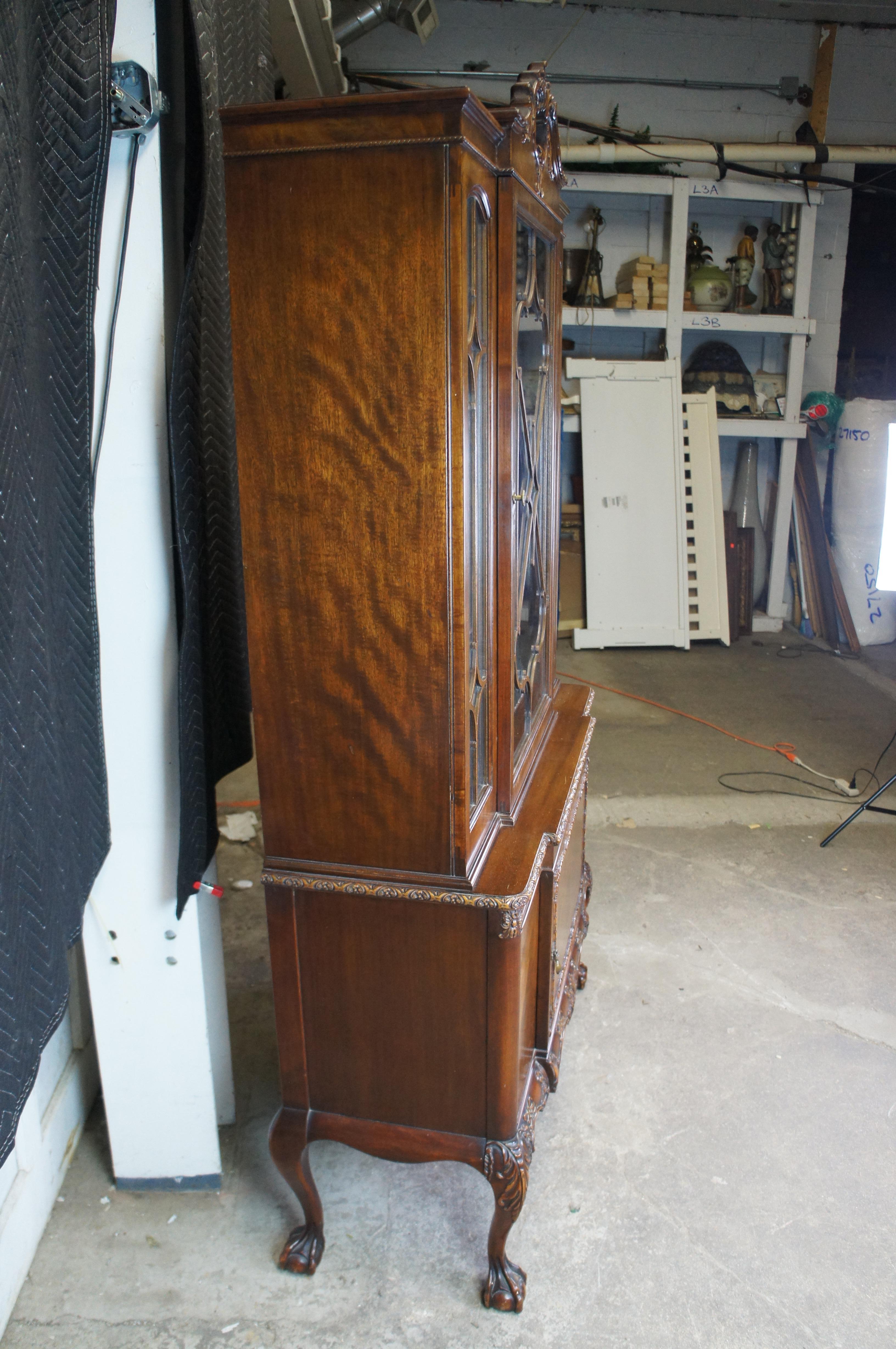 Ancienne vitrine anglaise Chippendale géorgienne en acajou de 78 pouces en vente 5