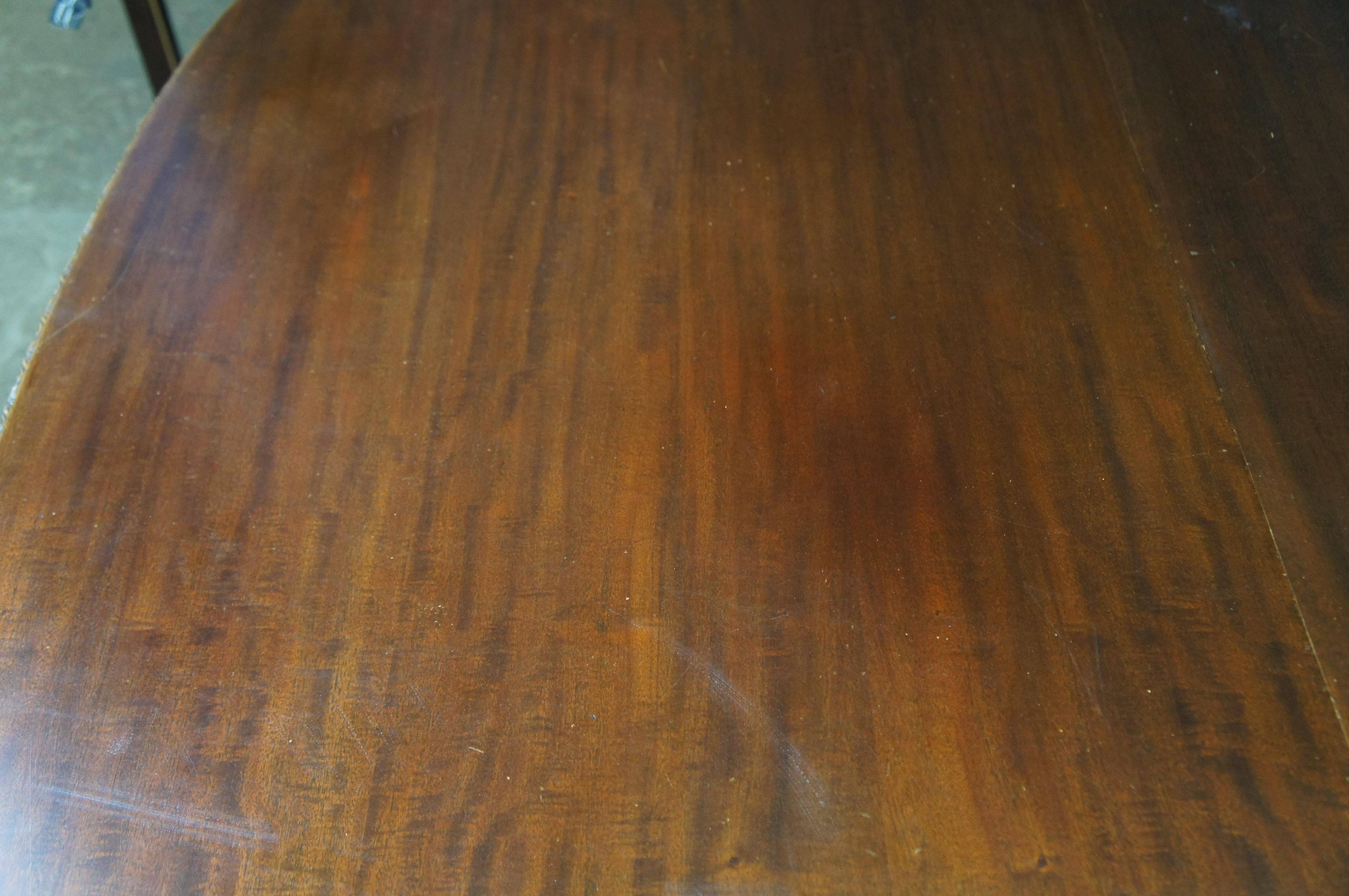 Antique Romweber English Chippendale Georgian Mahogany Extendable Dining Table en vente 6