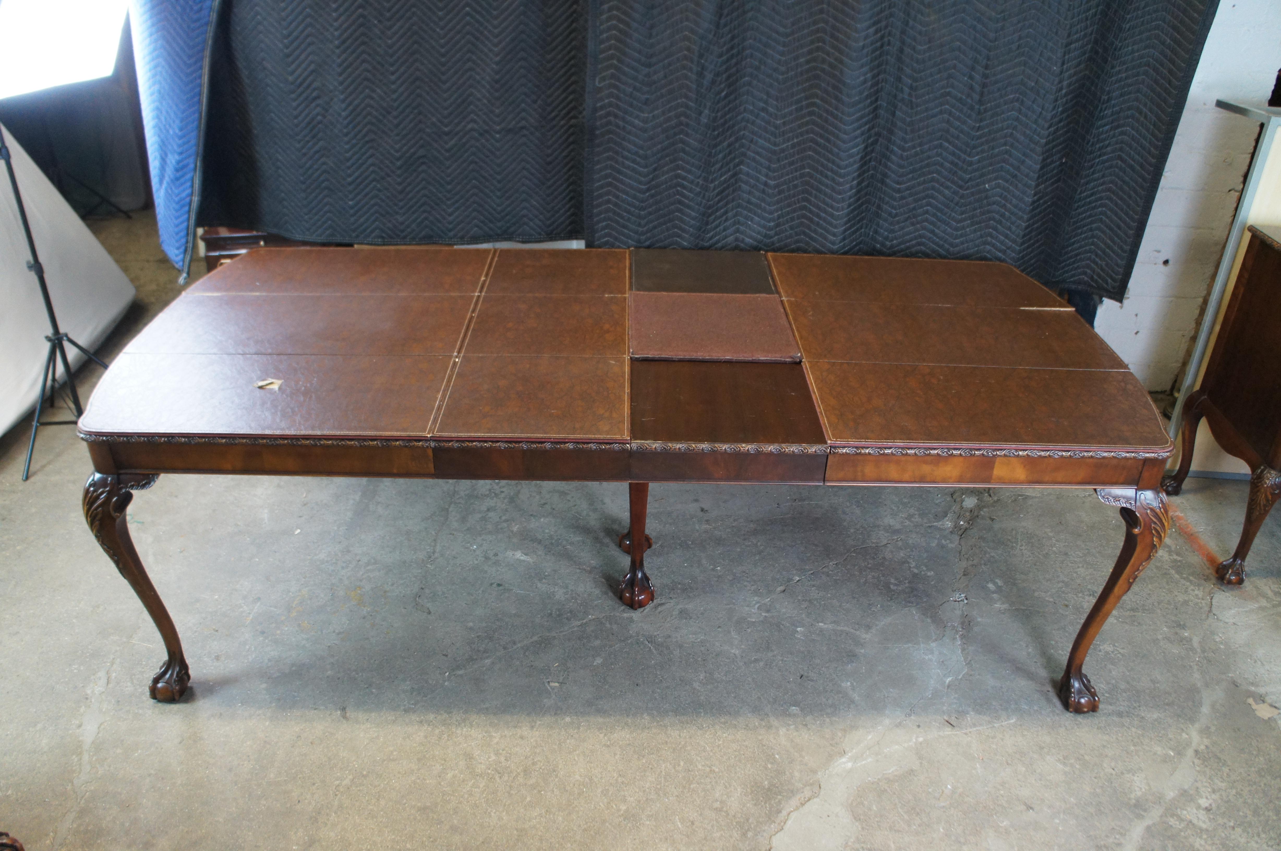 Antique Romweber English Chippendale Georgian Mahogany Extendable Dining Table en vente 7