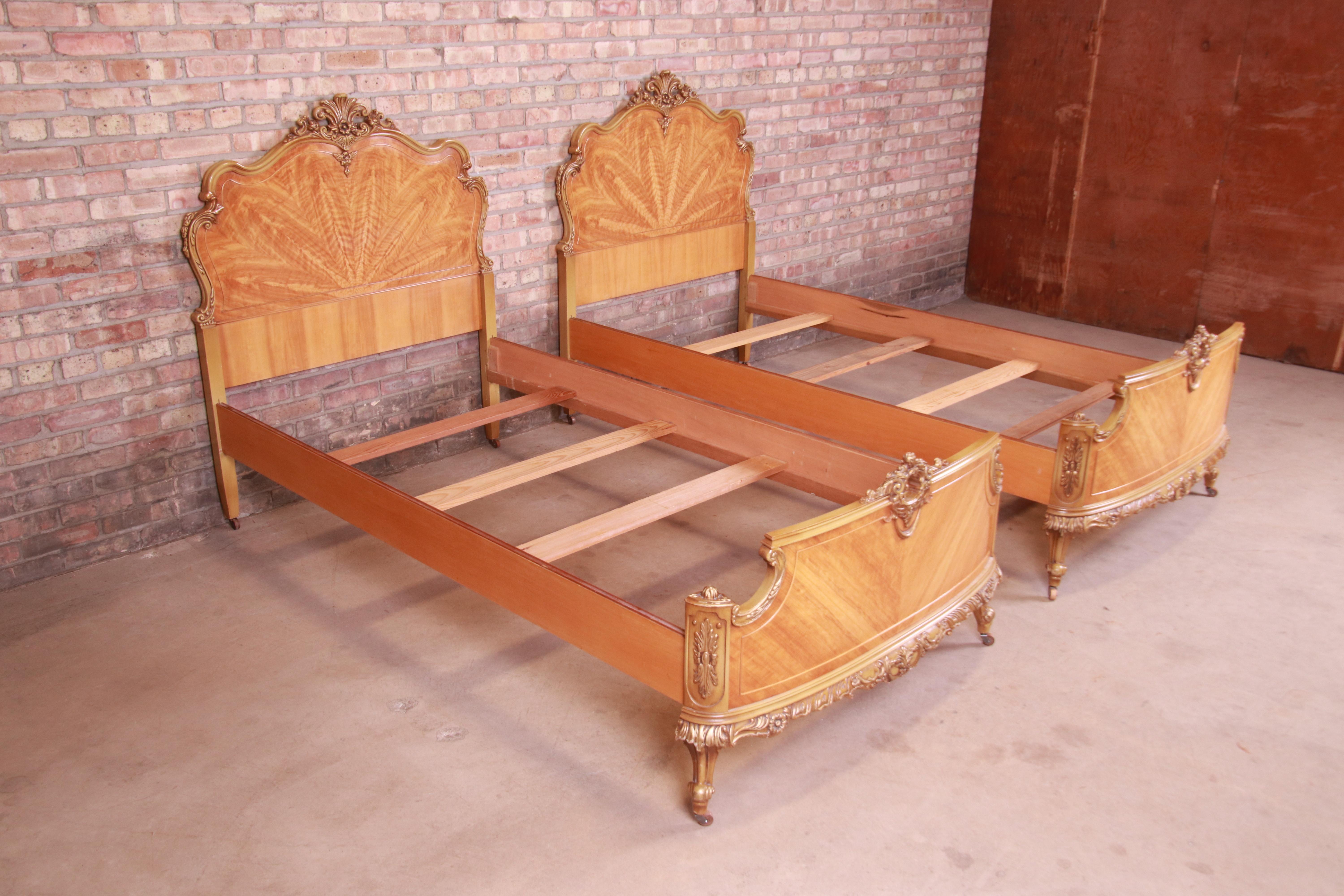 Antique Romweber French Rococo Louis XV Inlaid Satinwood Twin Beds, Pair In Good Condition In South Bend, IN