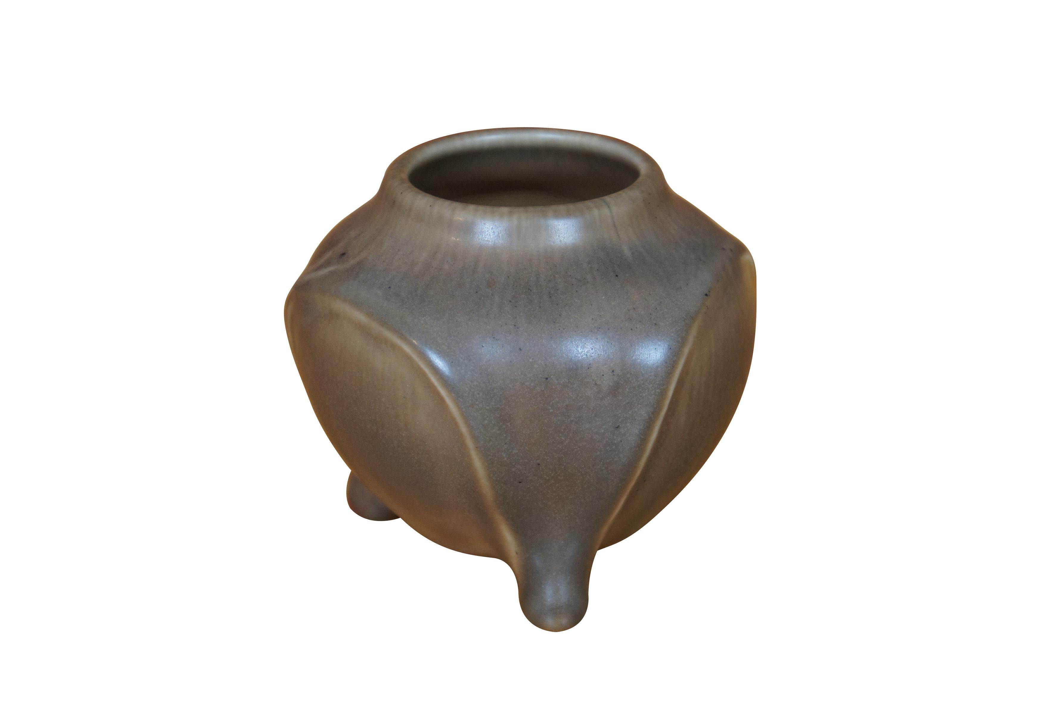 Antique Rookwood cabinet vase / footed bowl / compote featuring Art Deco styling with brown matte glaze.  Marked circa XIX 1919, 2093 shape.

Dimensions:
3.5