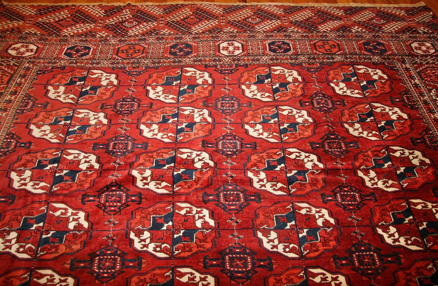 Hand-Knotted Antique Room Size Turkmen Tekke Rug. 7 ft 4 in x 11 ft 6 in For Sale