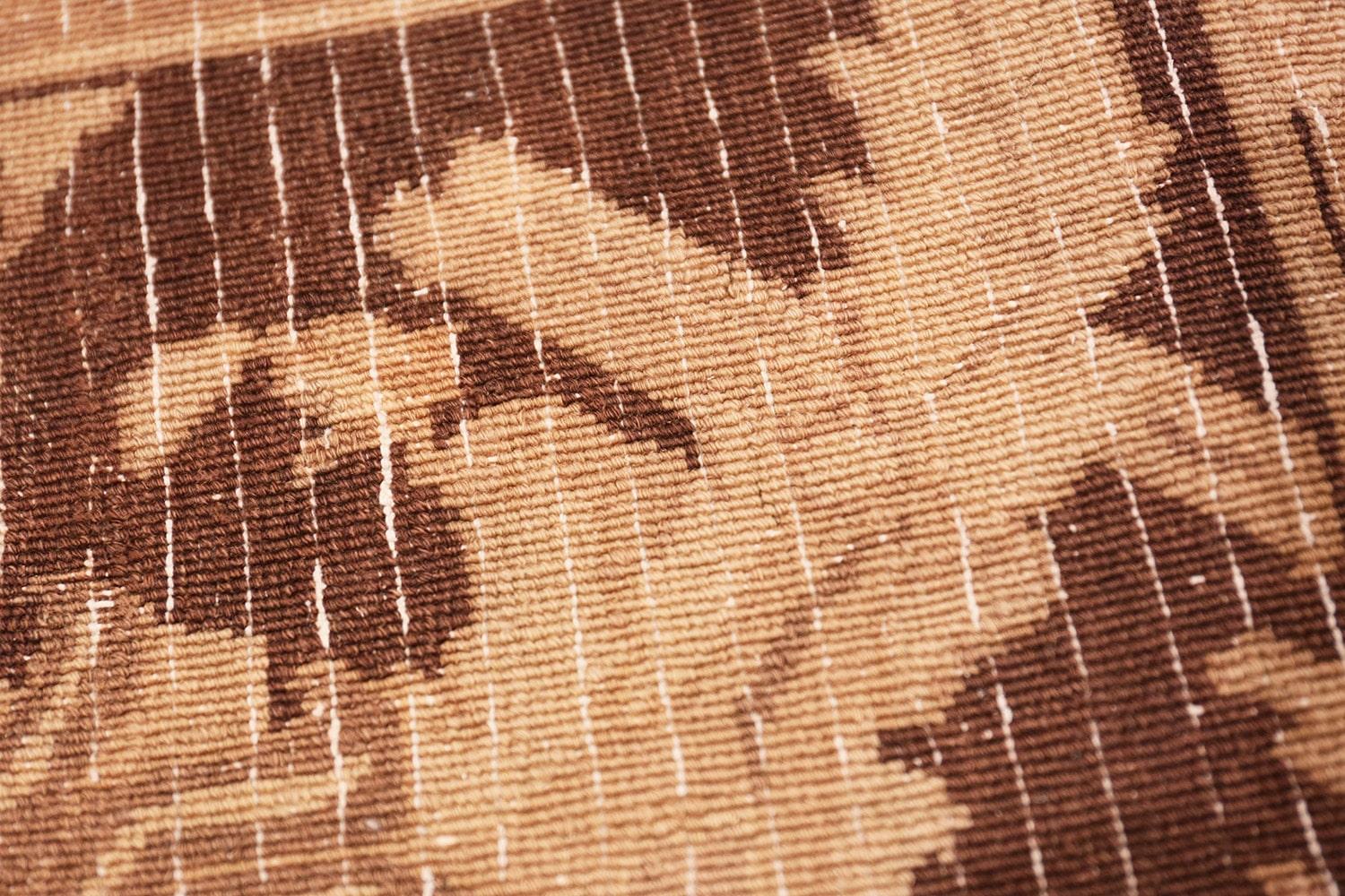 Alfombra india Agra antigua del tamaño de una habitación. 9 pies 2 pulgadas x 11 pies 8 pulgadas en venta 1