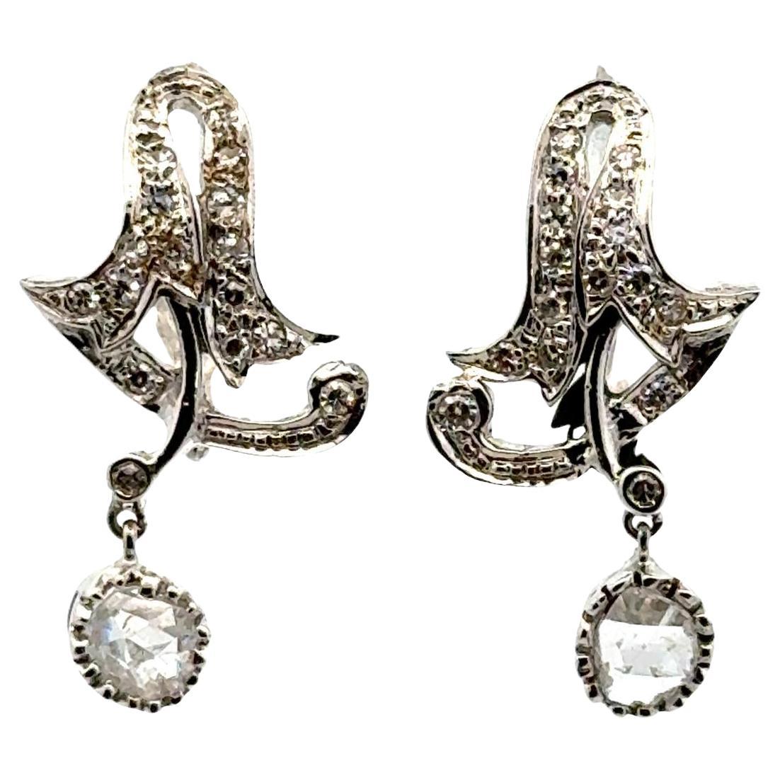 Pendants d'oreilles anciens en or blanc 18 carats avec diamants taille rose