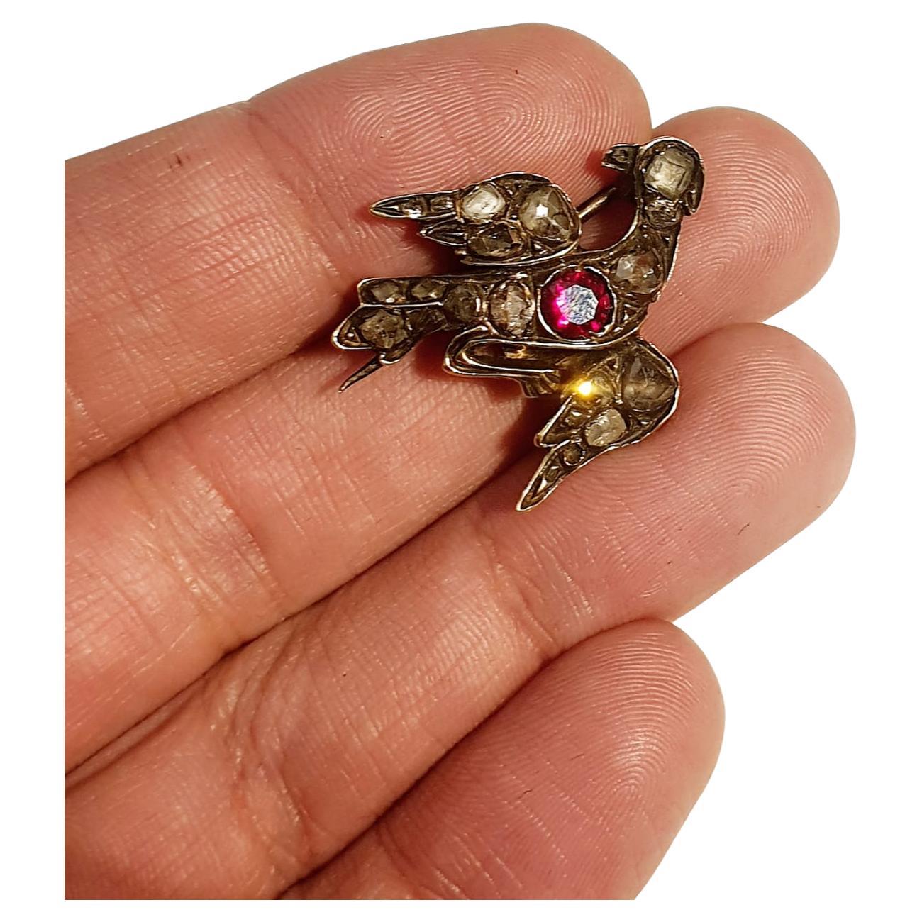 Antique Victorian Rose Cut Diamond and Garnet Swallow Bird Brooch Pendant For Sale 1