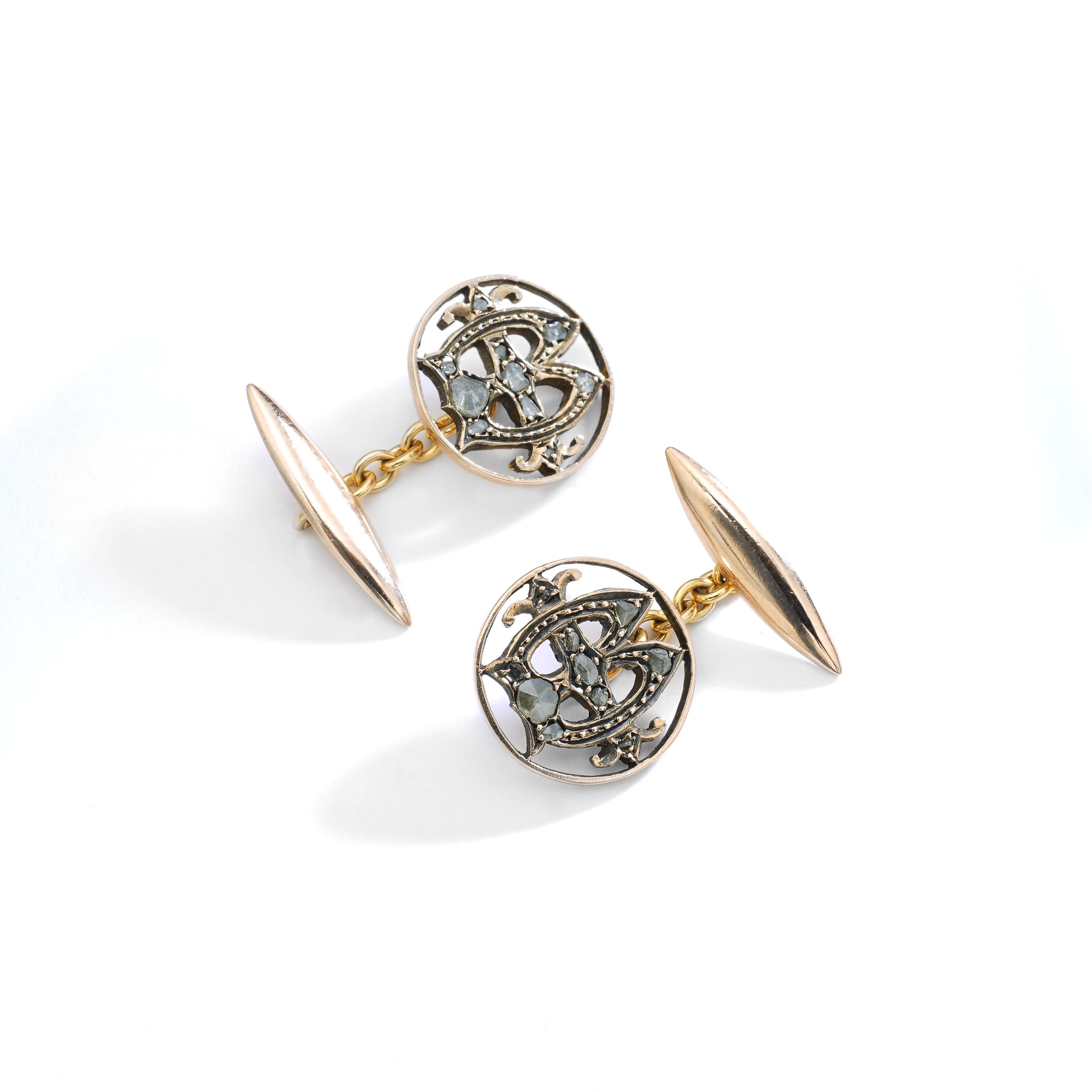 Antique Rose cut Diamond and Gold 9k Cufflinks.
Late 19th Century.
Gross weight: 7.08 grams.
Diameter: 1.60 centimeters.