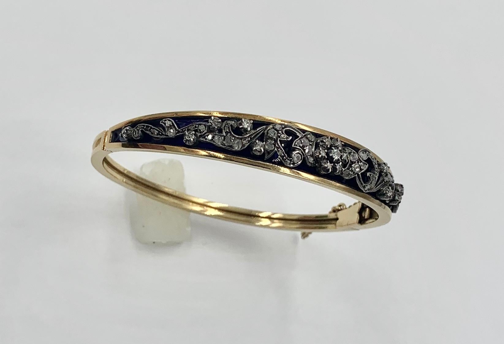 Antique Rose Cut Diamond Bangle Bracelet Blue Enamel Belle Epoque 18 Karat Gold For Sale 2