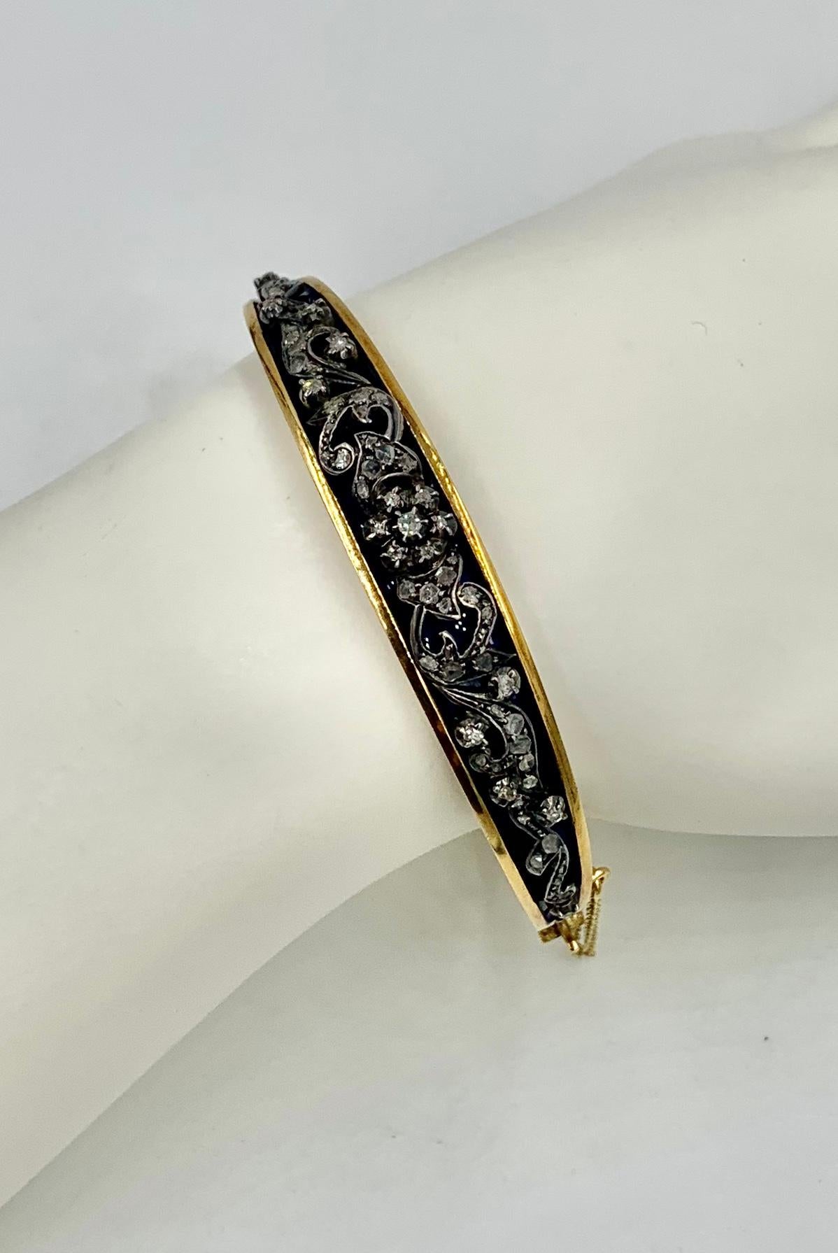 Antique Rose Cut Diamond Bangle Bracelet Blue Enamel Belle Epoque 18 Karat Gold For Sale 7