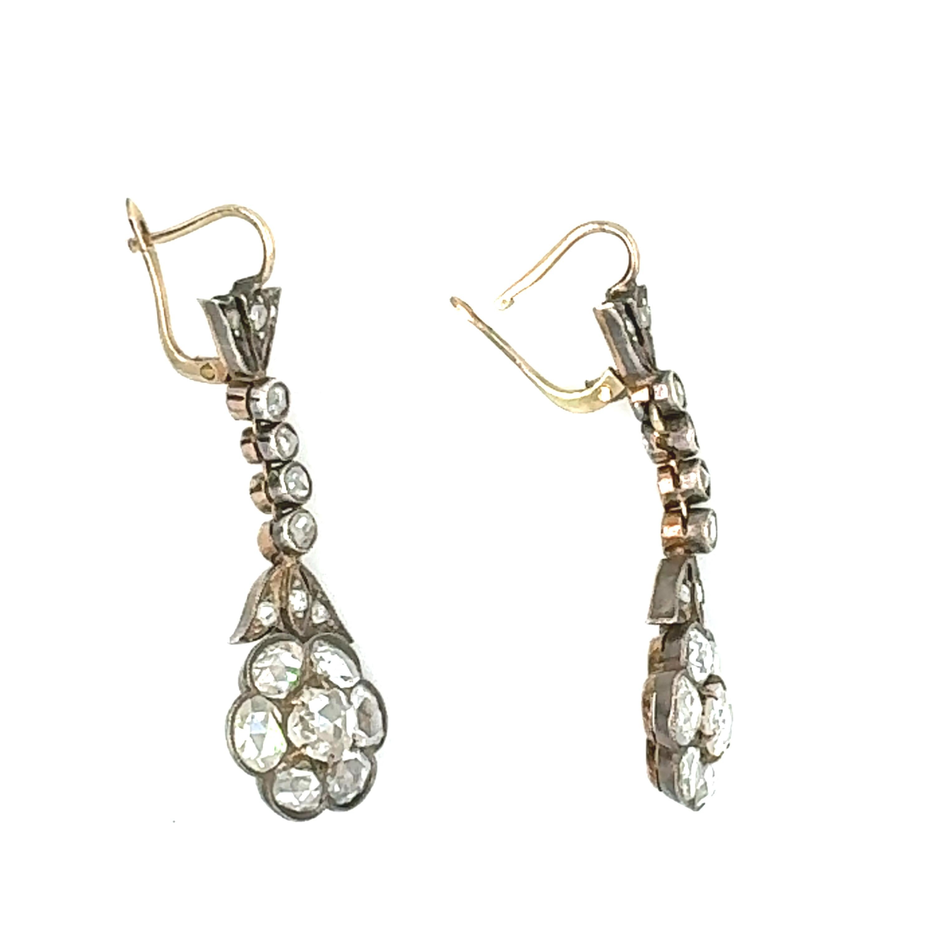Pendants d'oreilles en argent et or avec diamants taillés en rose à l'ancienne Excellent état - En vente à New Orleans, LA