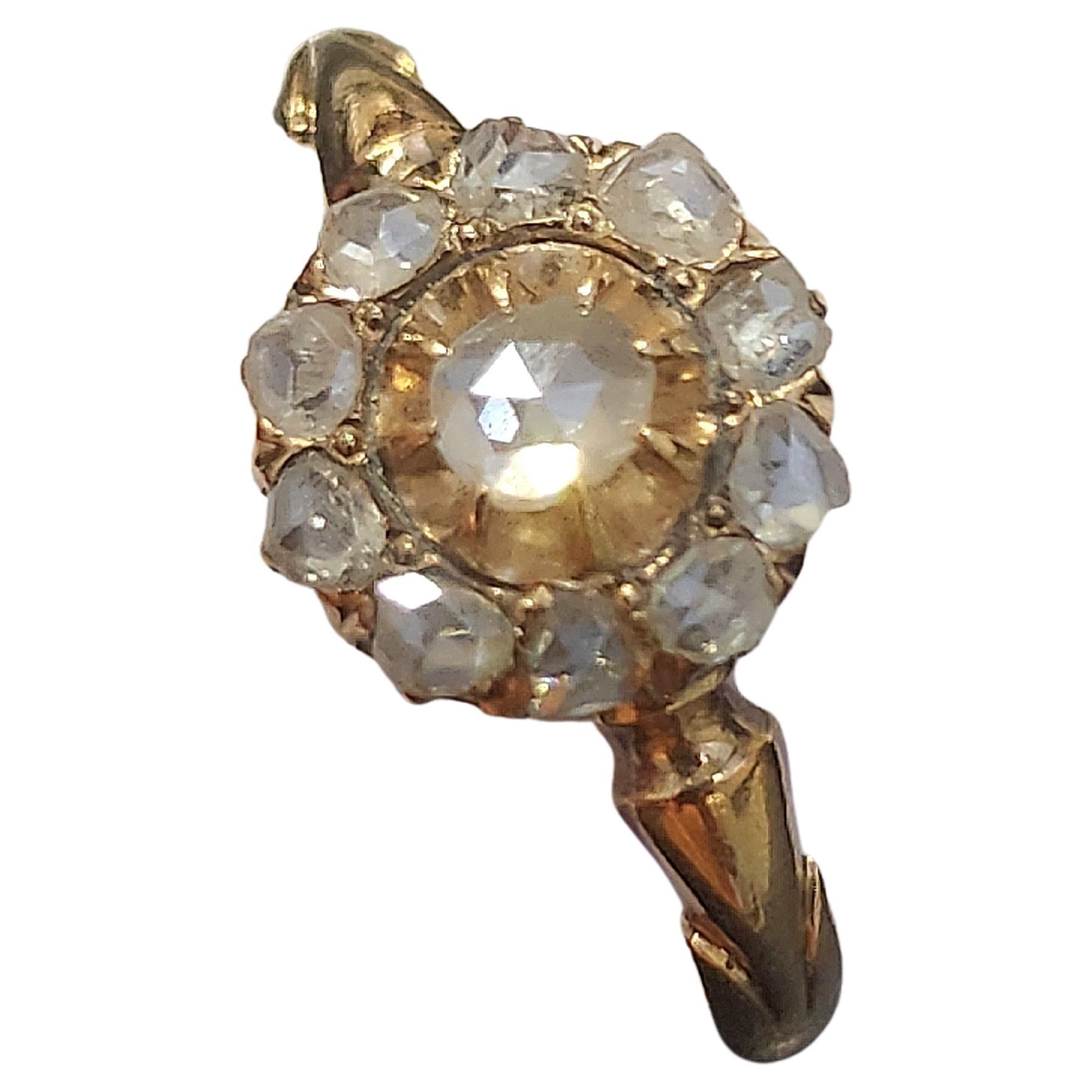 Antiker Goldring mit Rosenschliff-Diamant und Blumen im Zustand „Gut“ im Angebot in Cairo, EG