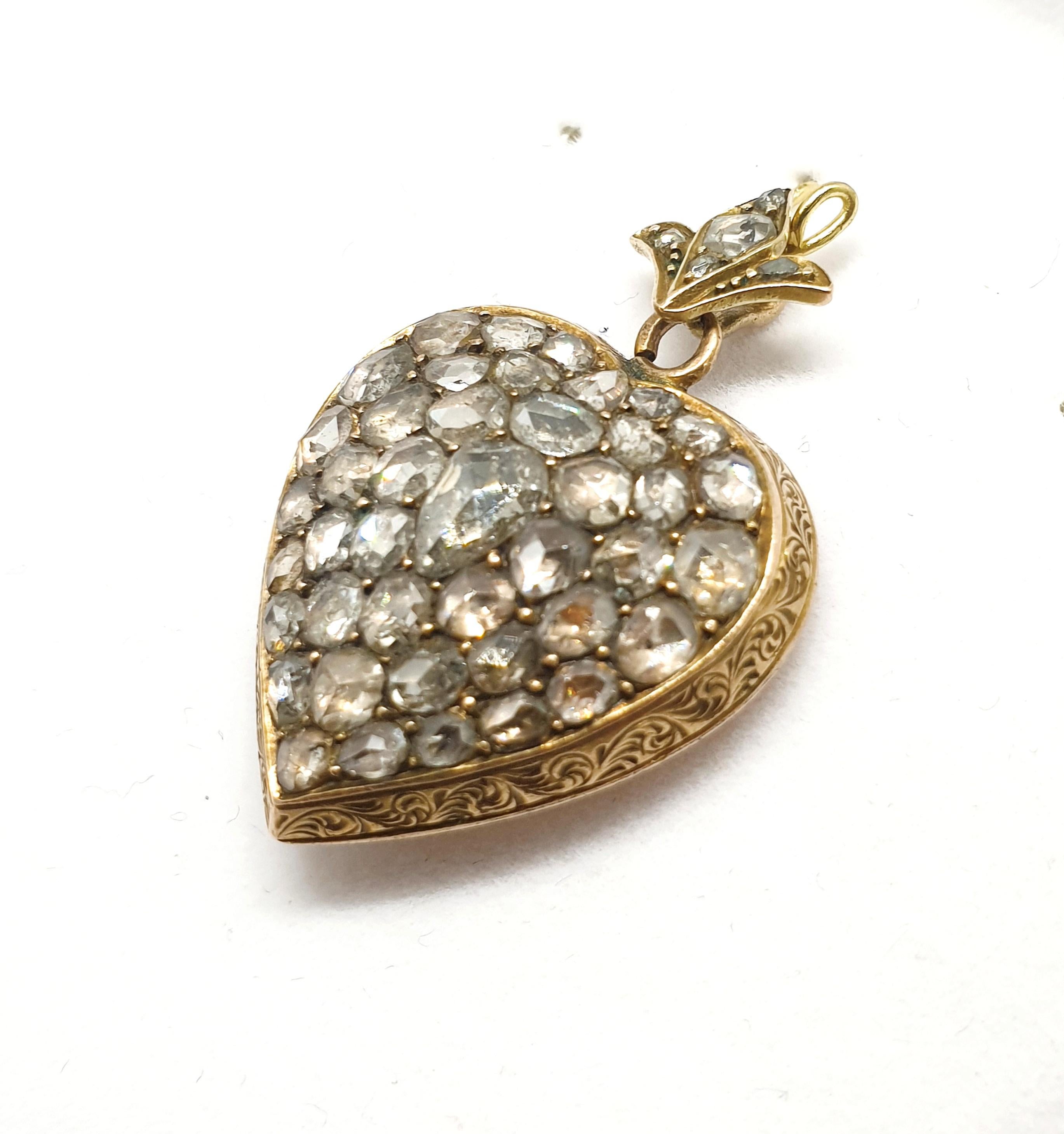Antiker 1880er Jahre Rose Cut Diamond Heart Gold Anhänger  (Viktorianisch) im Angebot