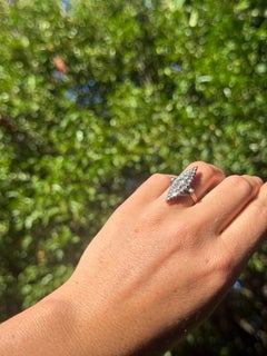 Bague antique en grappe avec diamant taille rose en forme de navette, vers 1800