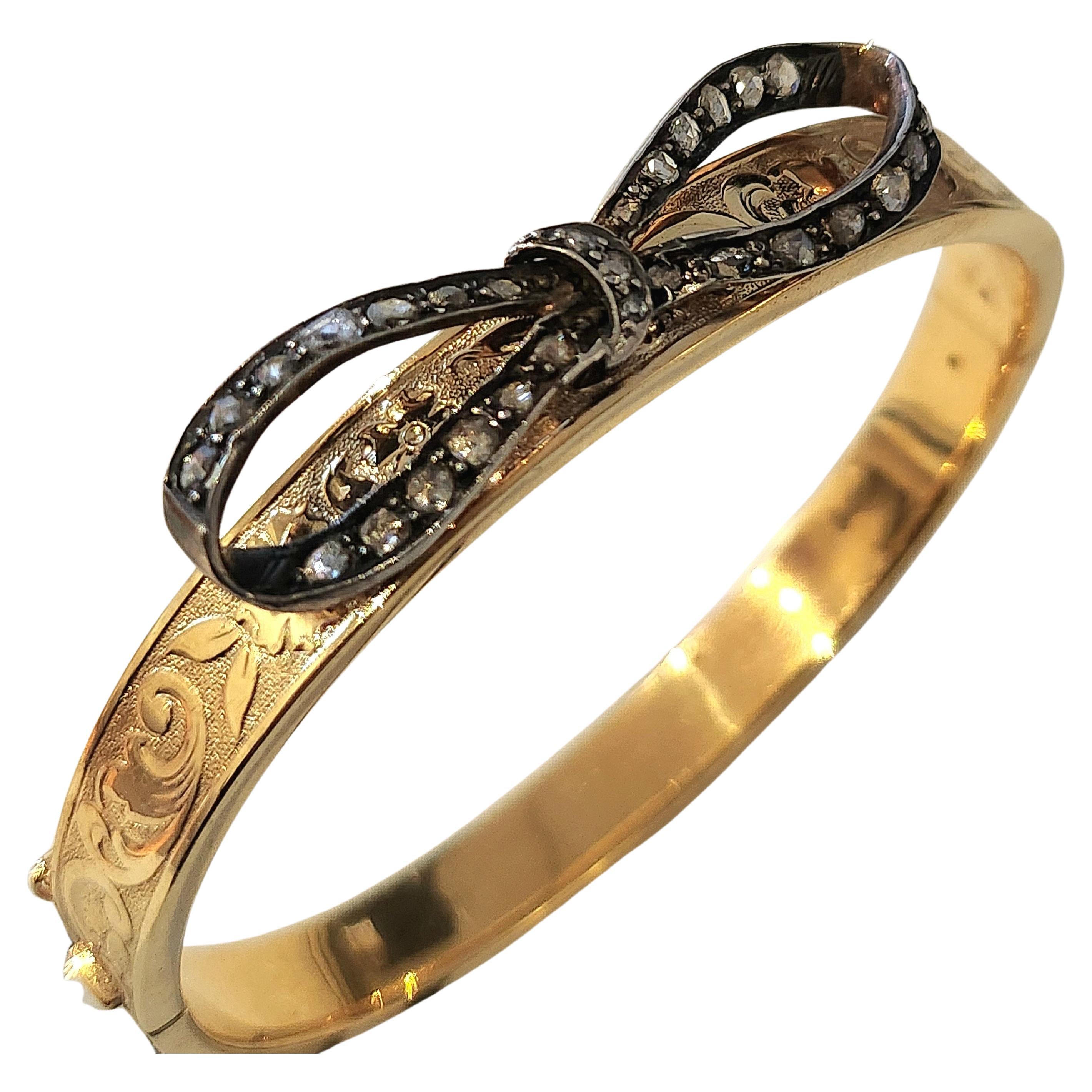Bracelet jonc ancien en or avec ruban de diamants taille rose