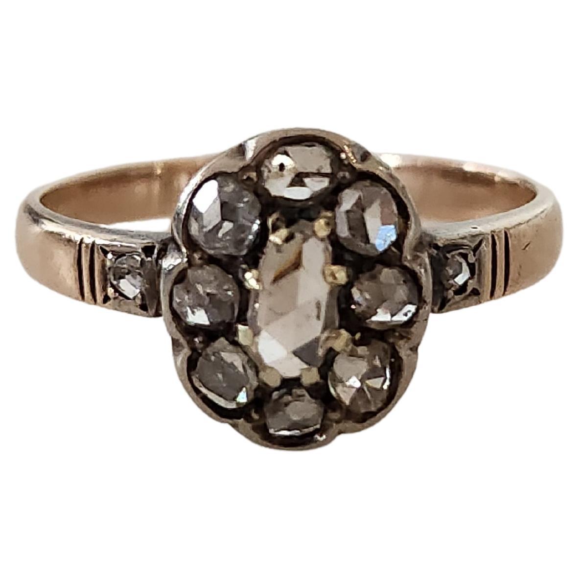Antiguo anillo de oro de 14k con diamantes talla rosa peso estimado de 1 quilate diámetro de la cabeza del anillo 11.30mm×9mm anillo fue fabricado entre 1917/1920.c época imperial rusa hall marcado 583 para oro de 14k y marca inicial en alfabeto