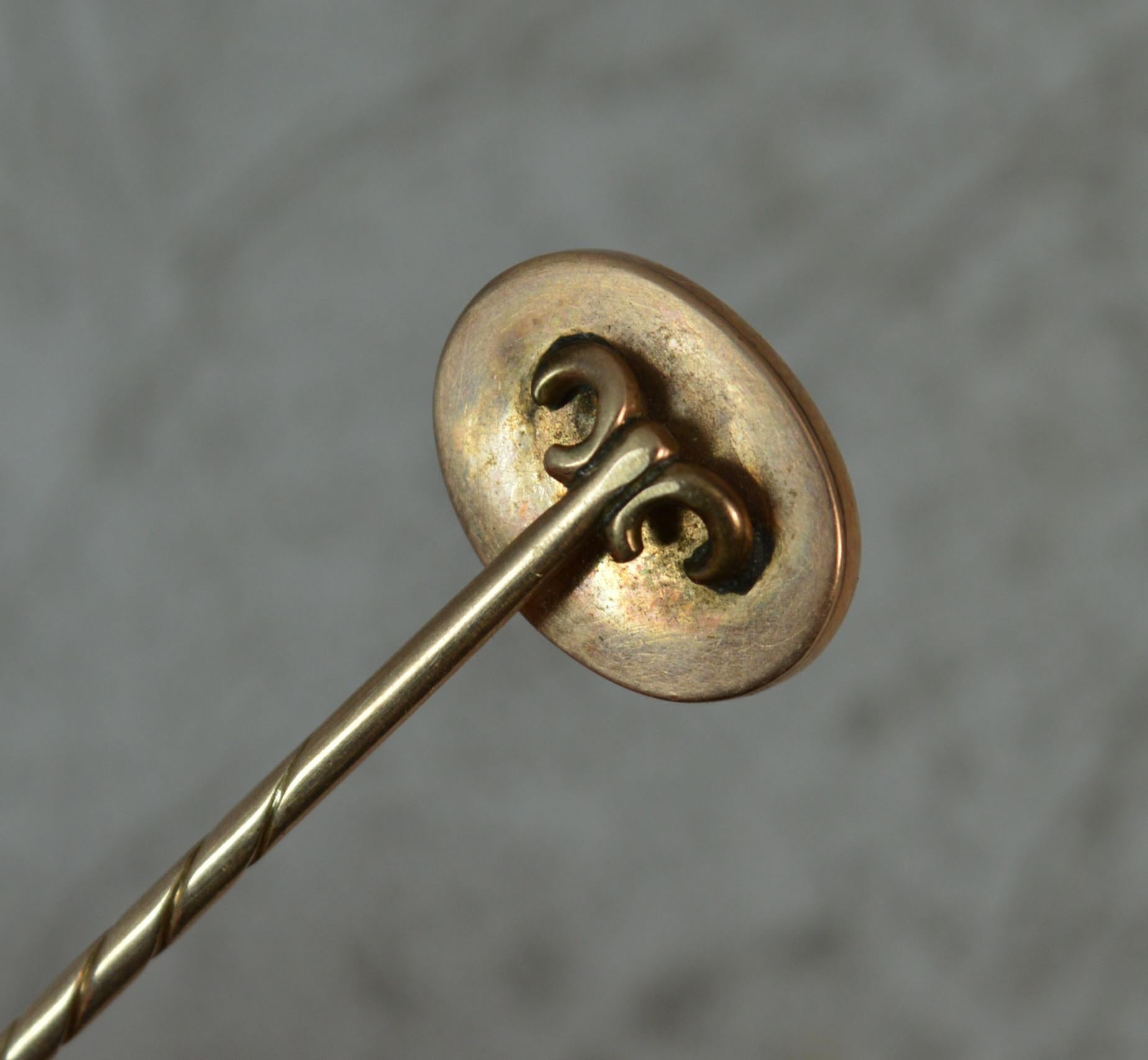 Oval Cut Antique Rose Gold and Carved Agate Stick Tie Pin, circa 1800