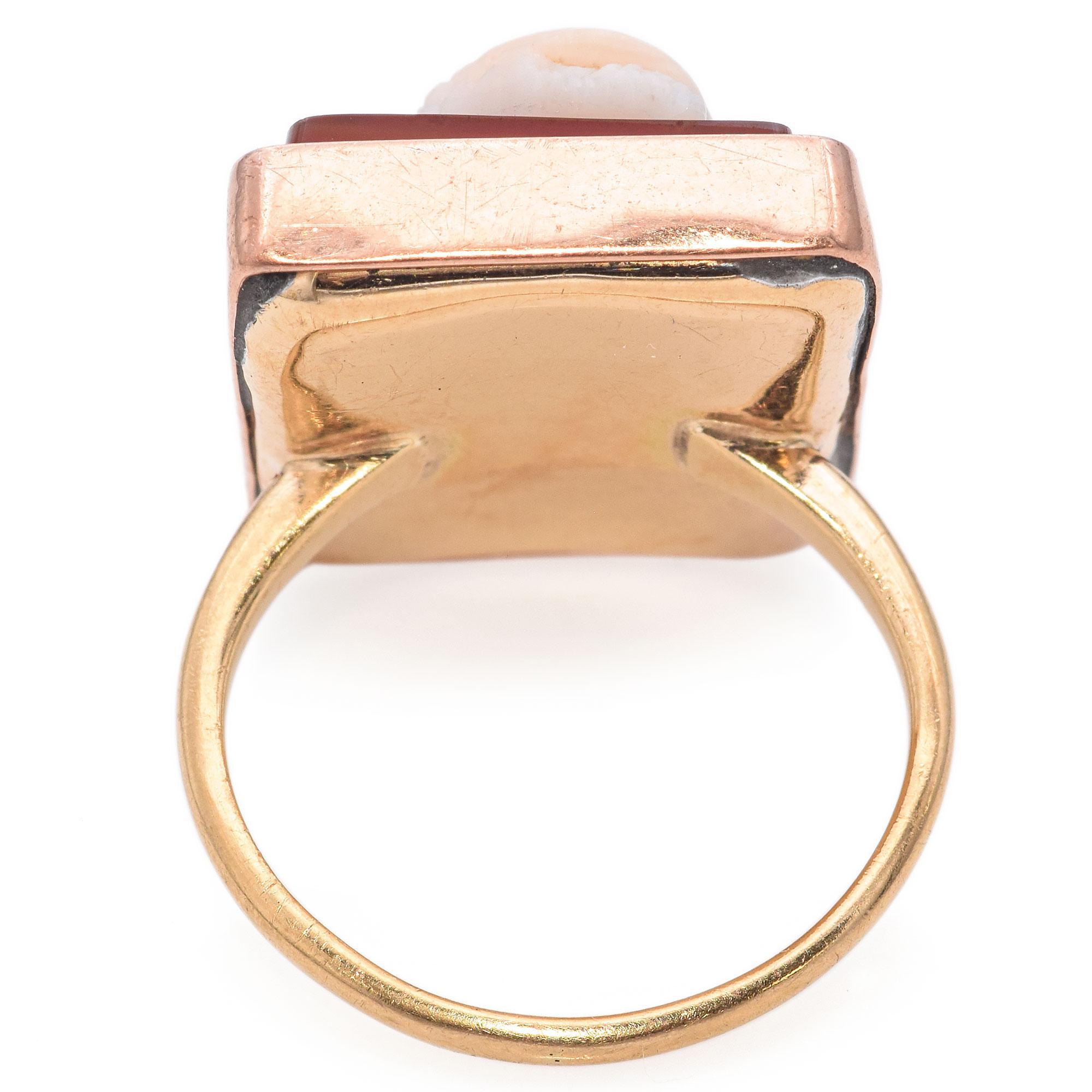 Women's Antique Rose Gold Hardstone Cameo Ring For Sale