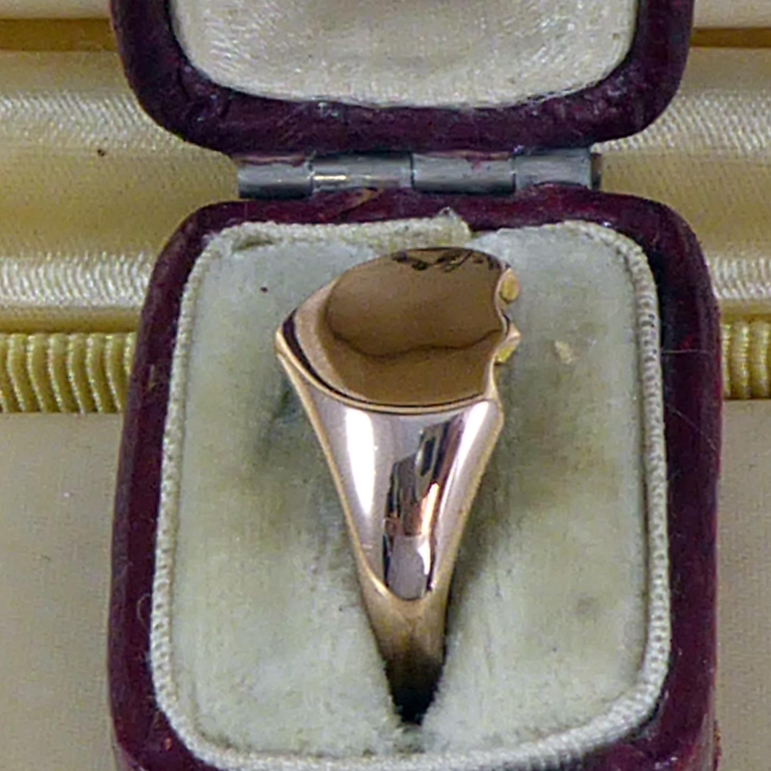 Art Nouveau Antique Rose Gold Signet Ring with Shield Shaped Top, Chester, 1899