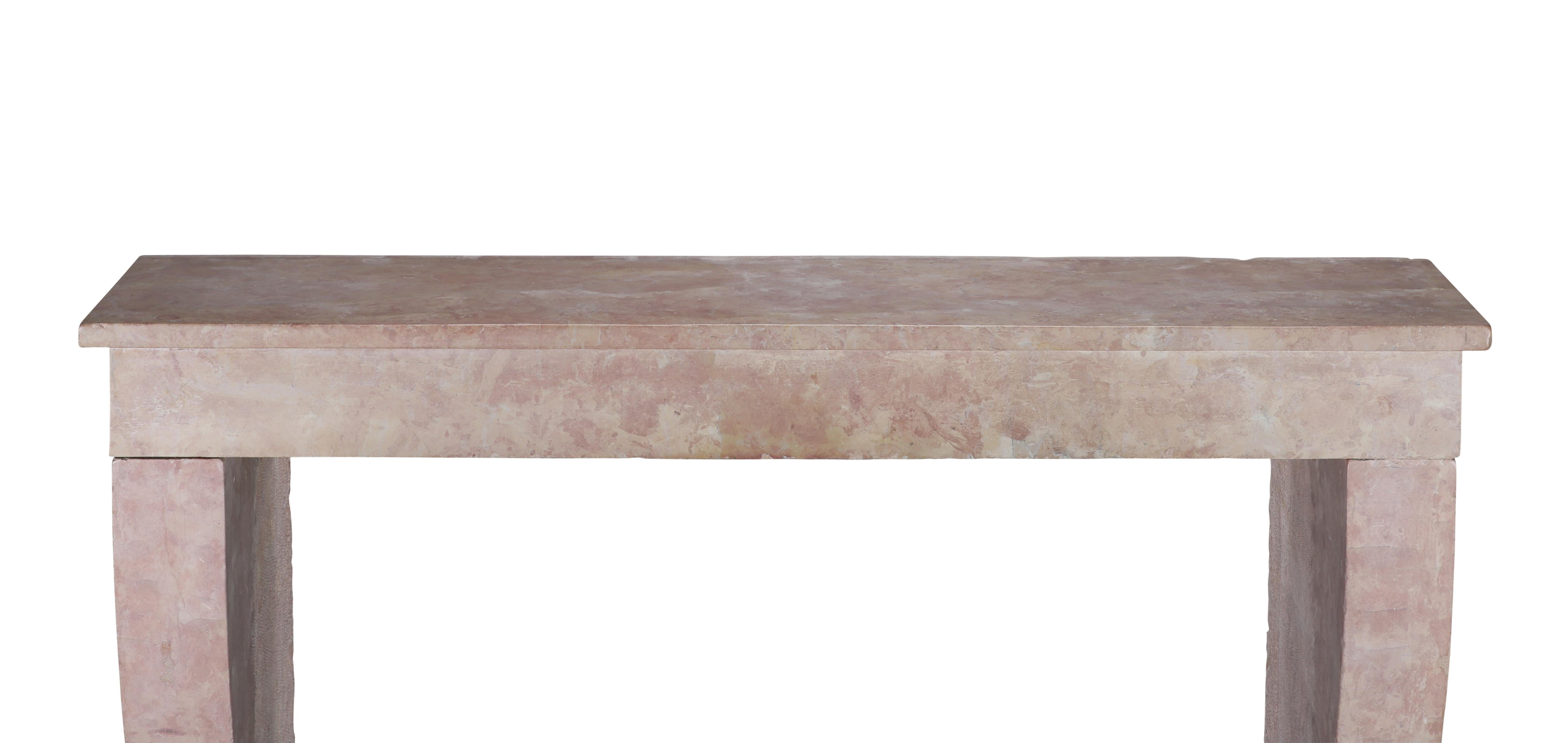 Cheminée en marbre de Liseron à l'ancienne pour un salon contemporain minimaliste en vente 11