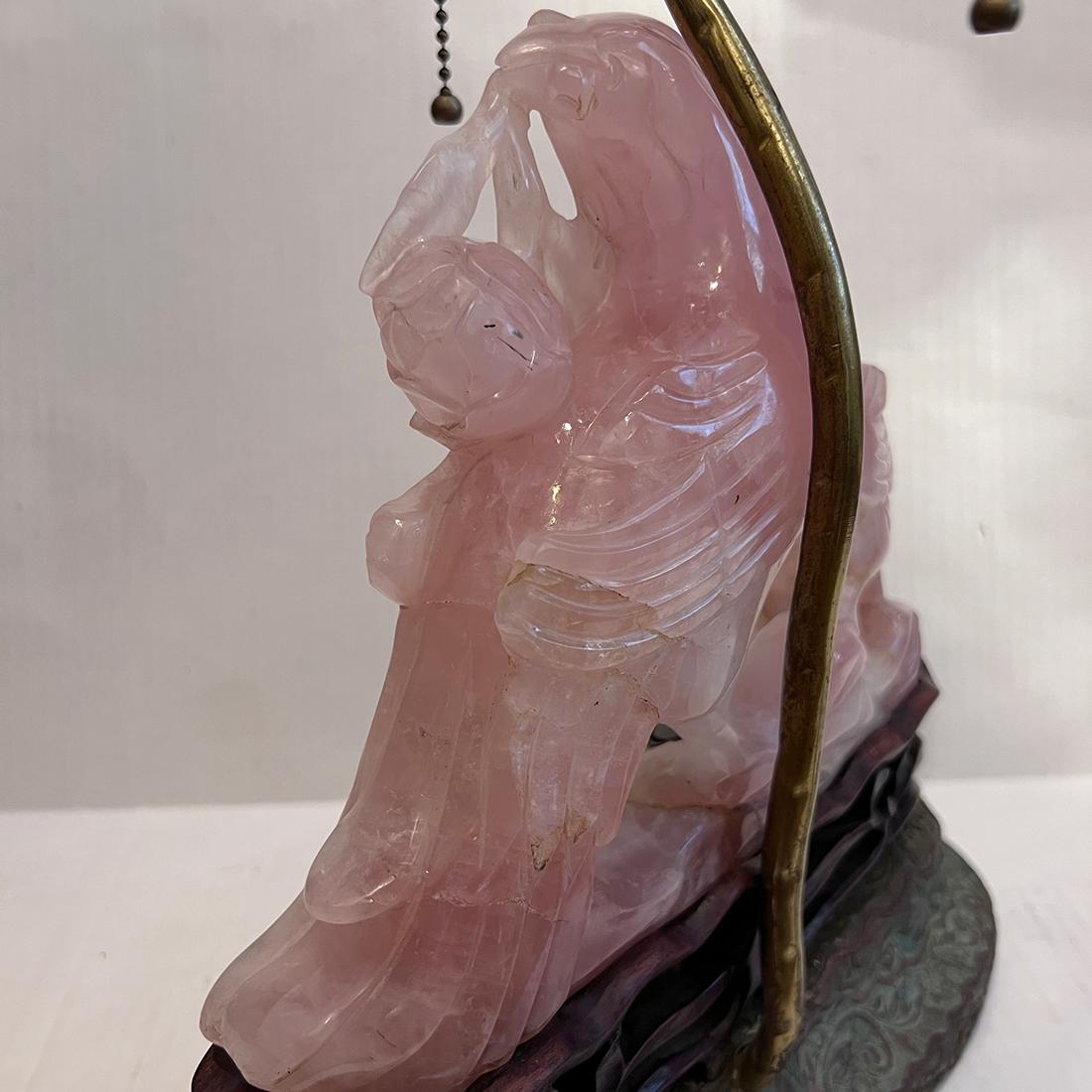 Début du 20ème siècle Lampe ancienne en quartz rose en vente