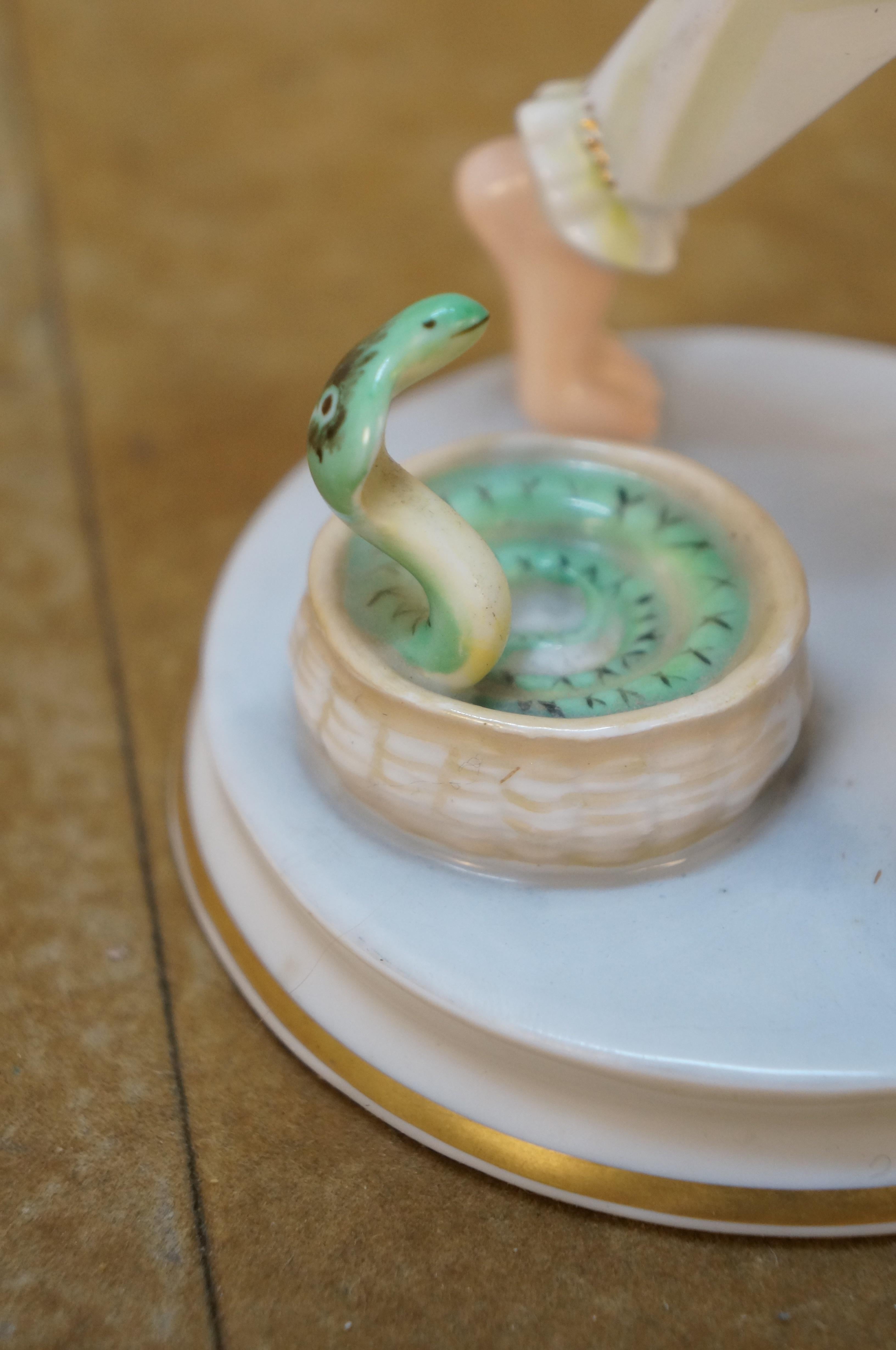 Antico Rosenthal Gustav Oppel Salambo in porcellana con incantatore di serpenti in vendita 4