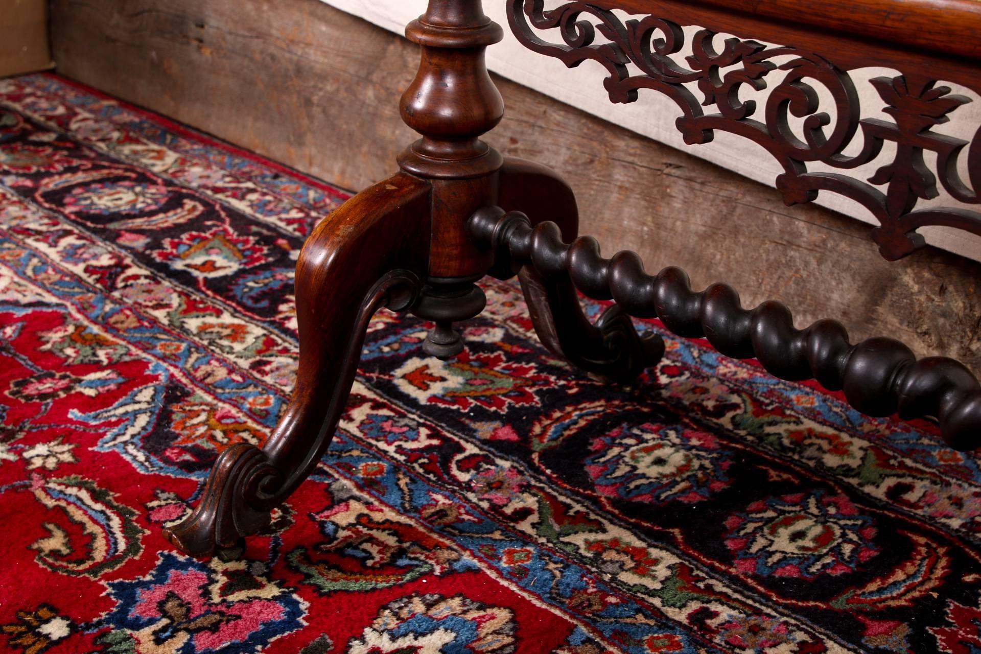 19th Century Antique Rosewood and Needlepoint Fire Screen