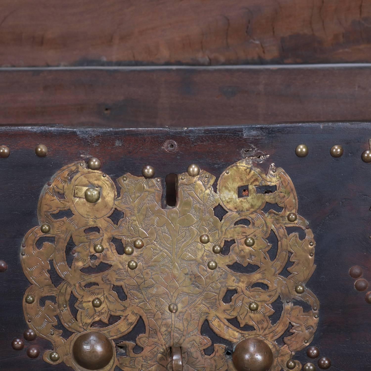 Malle de mariage turque ancienne en bois de rose et laiton:: début du 19ème siècle 10