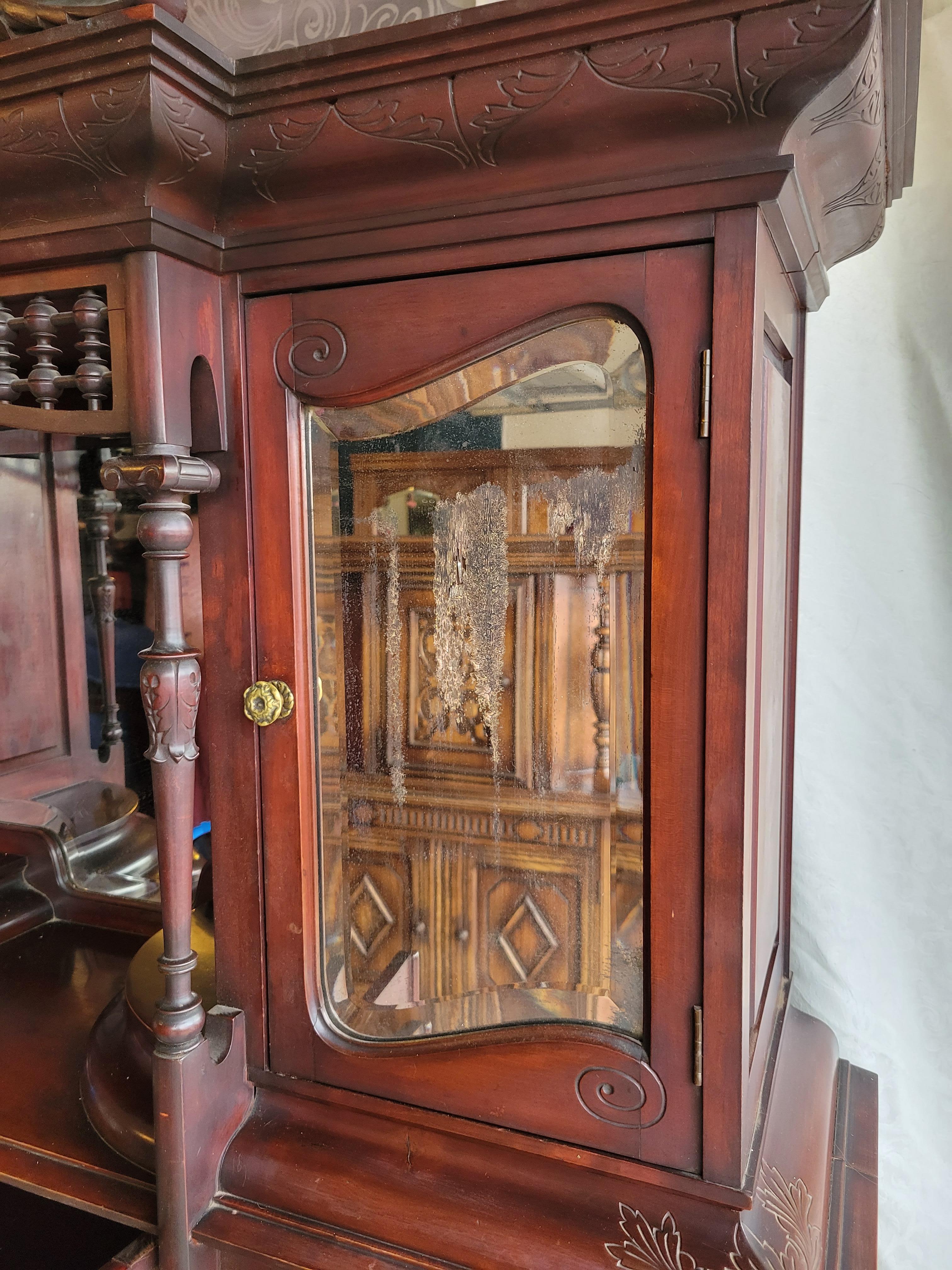 Ancienne étagère Art nouveau en bois de rose avec miroirs biseautés Bon état - En vente à Phoenix, AZ