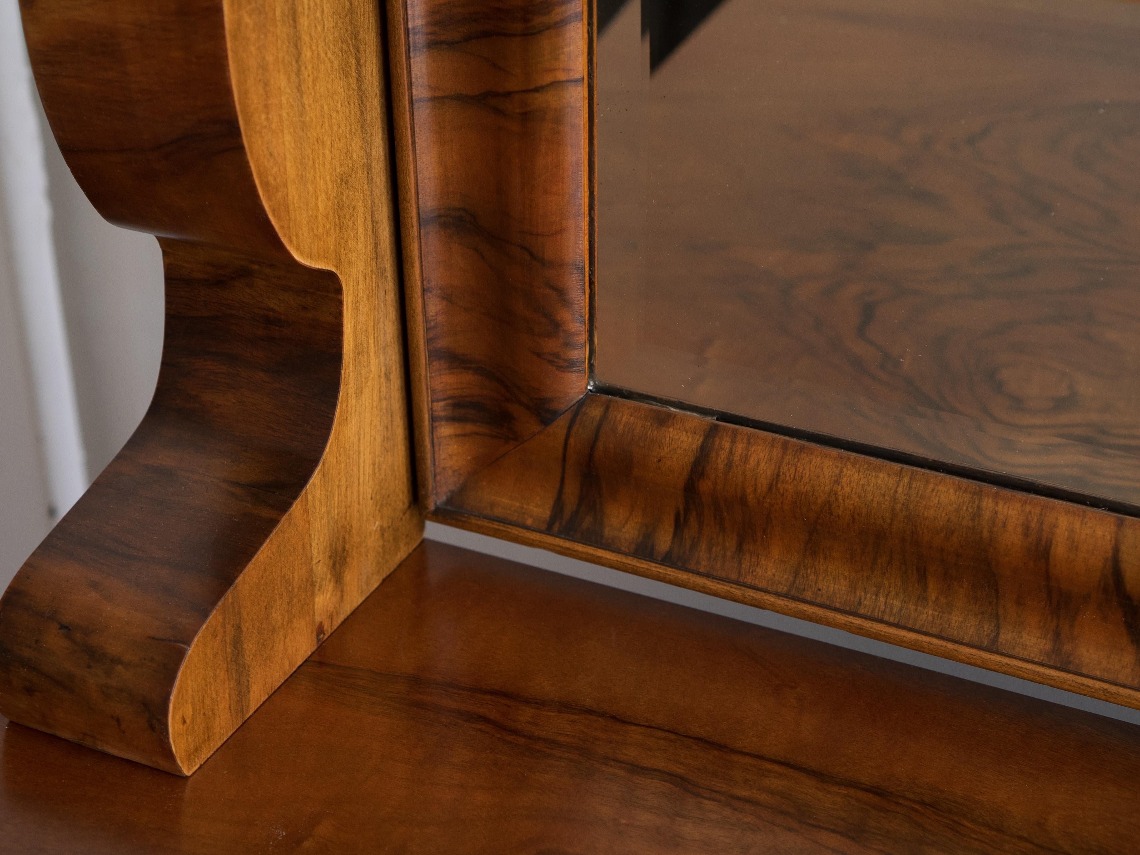 Antique Rosewood Biedermeier Chest of Drawers with Vanity Mirror In Good Condition In Chicago, IL