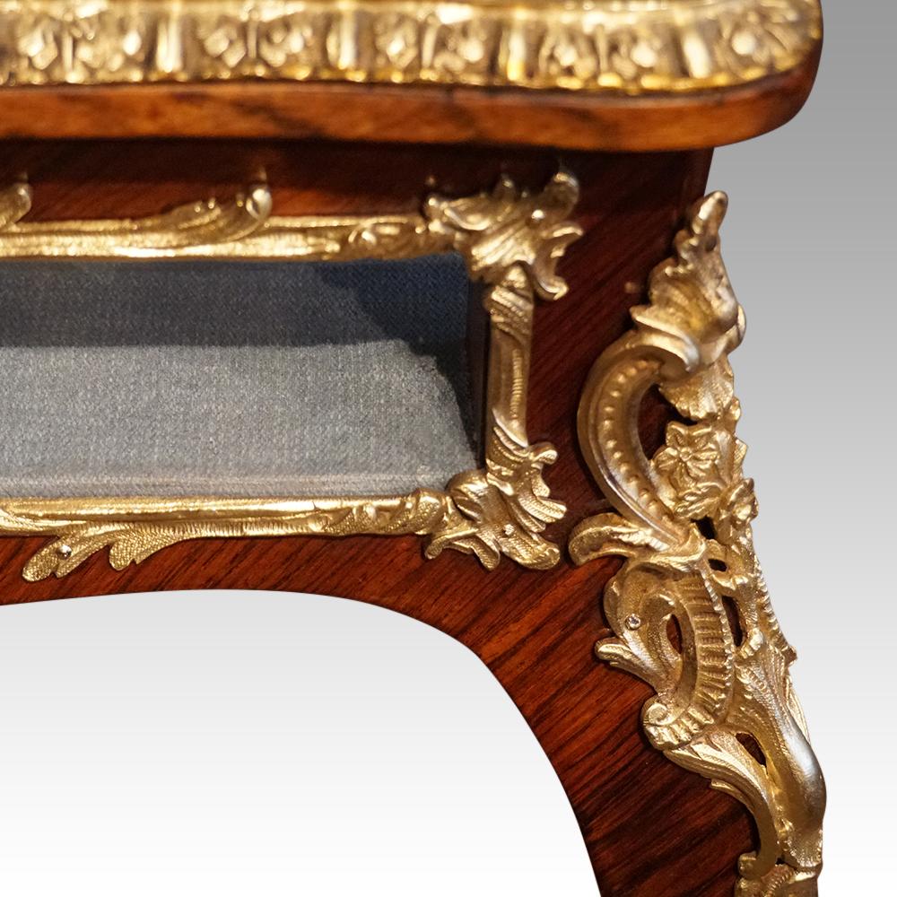Antique rosewood bijouterie table For Sale 8