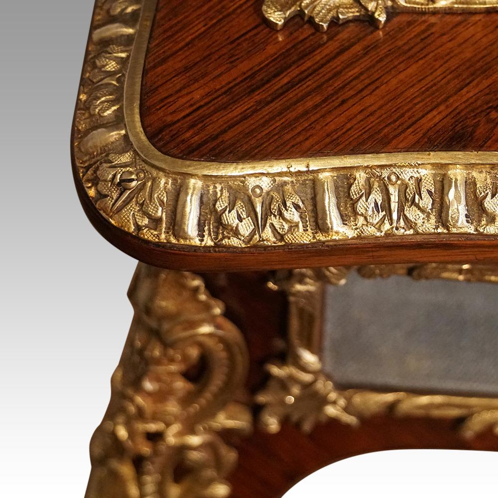 Table de bijouterie ancienne en bois de rose Bon état - En vente à Salisbury, GB