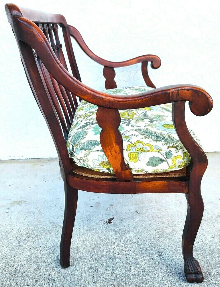 Antique Early 1900s Solid Red Mahogany Claw Foot Settee Bench In Good Condition For Sale In Lake Worth, FL