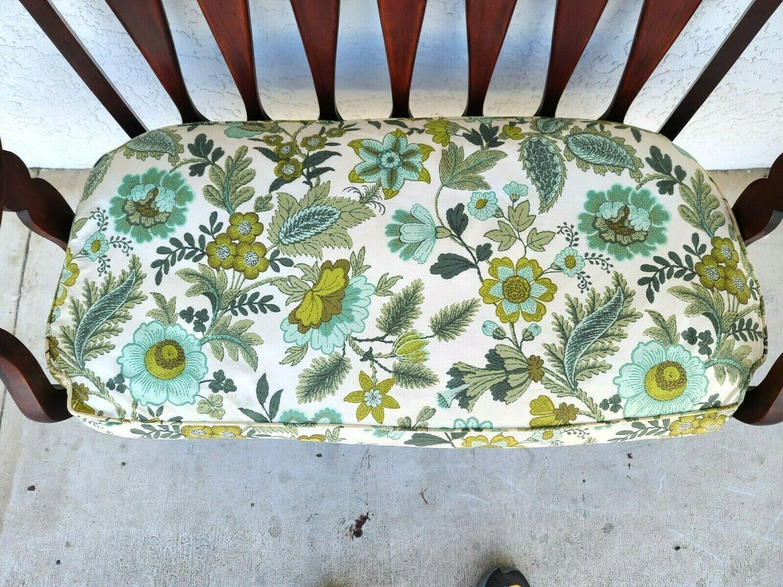 Antique Early 1900s Solid Red Mahogany Claw Foot Settee Bench In Good Condition In Lake Worth, FL