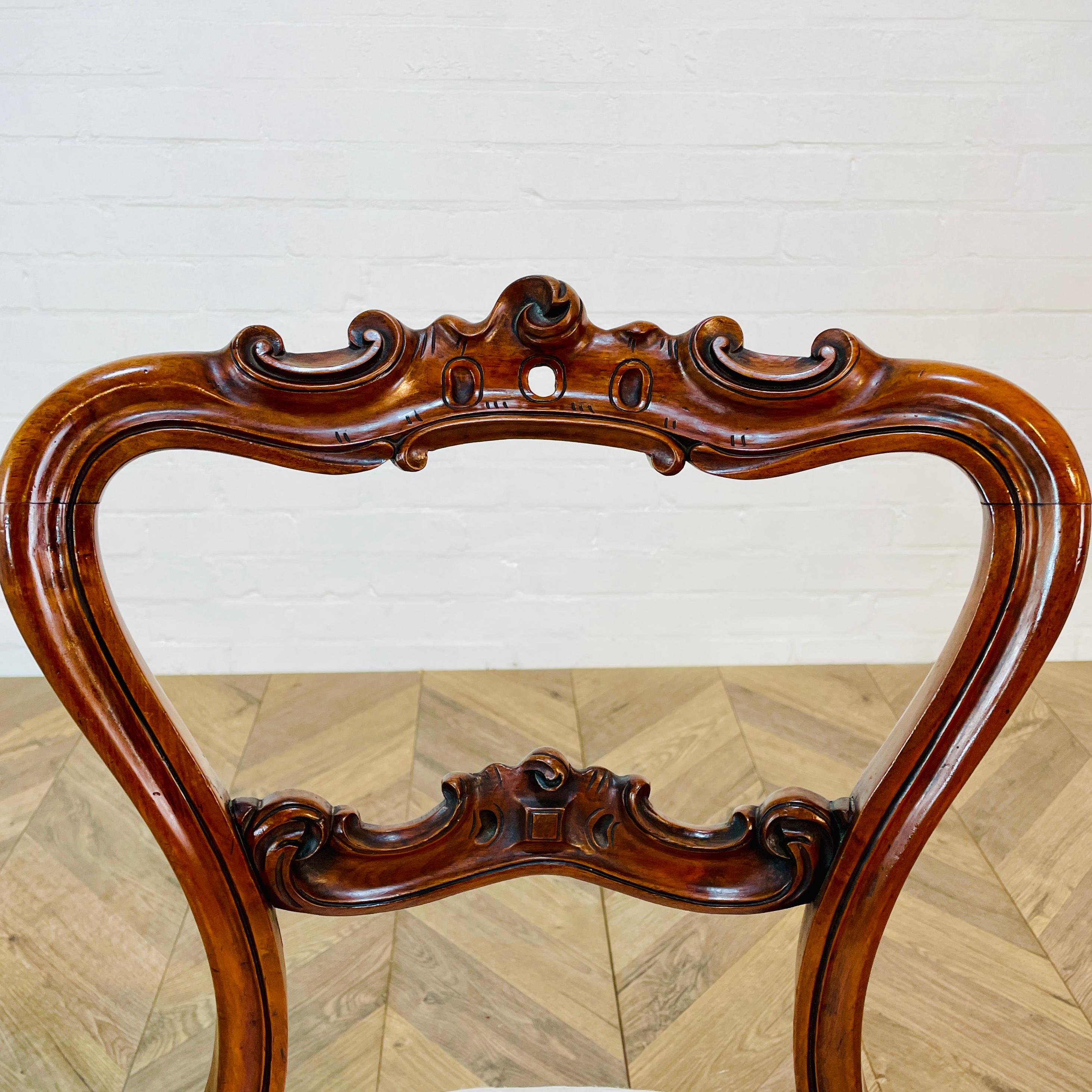 Antique Rosewood Crown / Balloon Back Dining Chairs, Set of 4 en vente 4