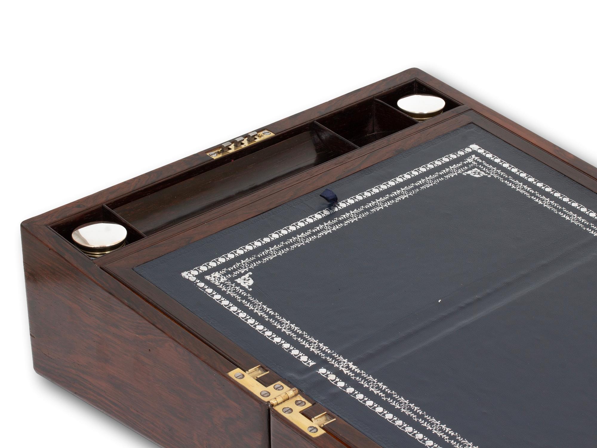 Ecritoire ancien en marqueterie de bois de rose par Hausburg en vente 5