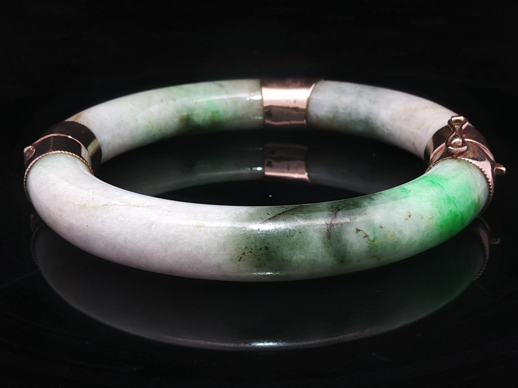 Bracelet à charnière en or jaune rosé antique avec capuchons en jade vert molté épais en vente 5