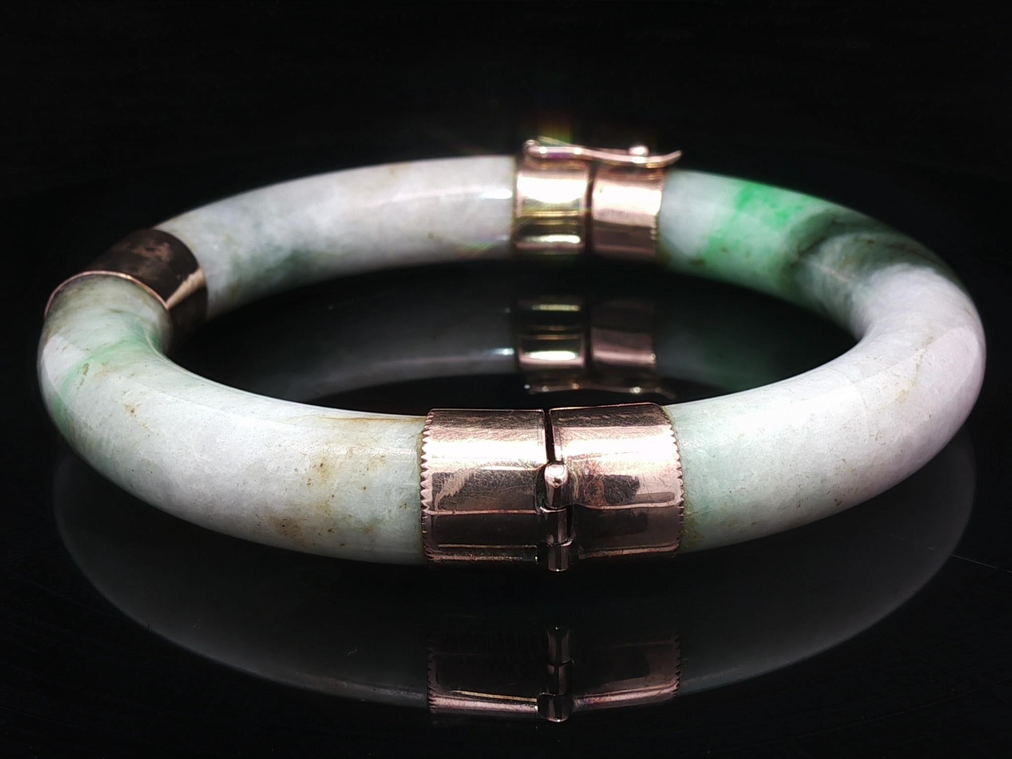 Bracelet à charnière en or jaune rosé antique avec capuchons en jade vert molté épais en vente 6
