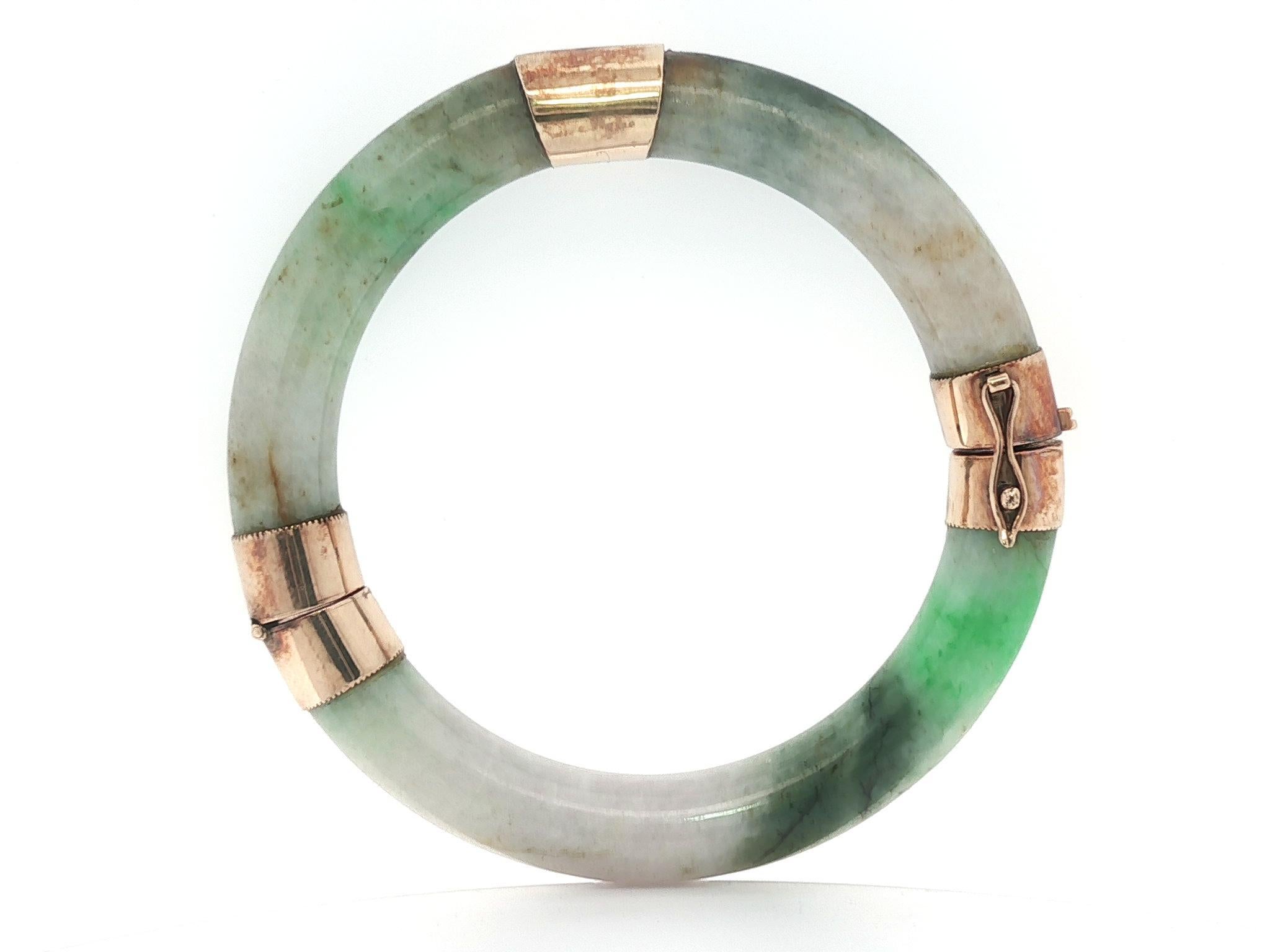 Bracelet à charnière en or jaune rosé antique avec capuchons en jade vert molté épais en vente 1