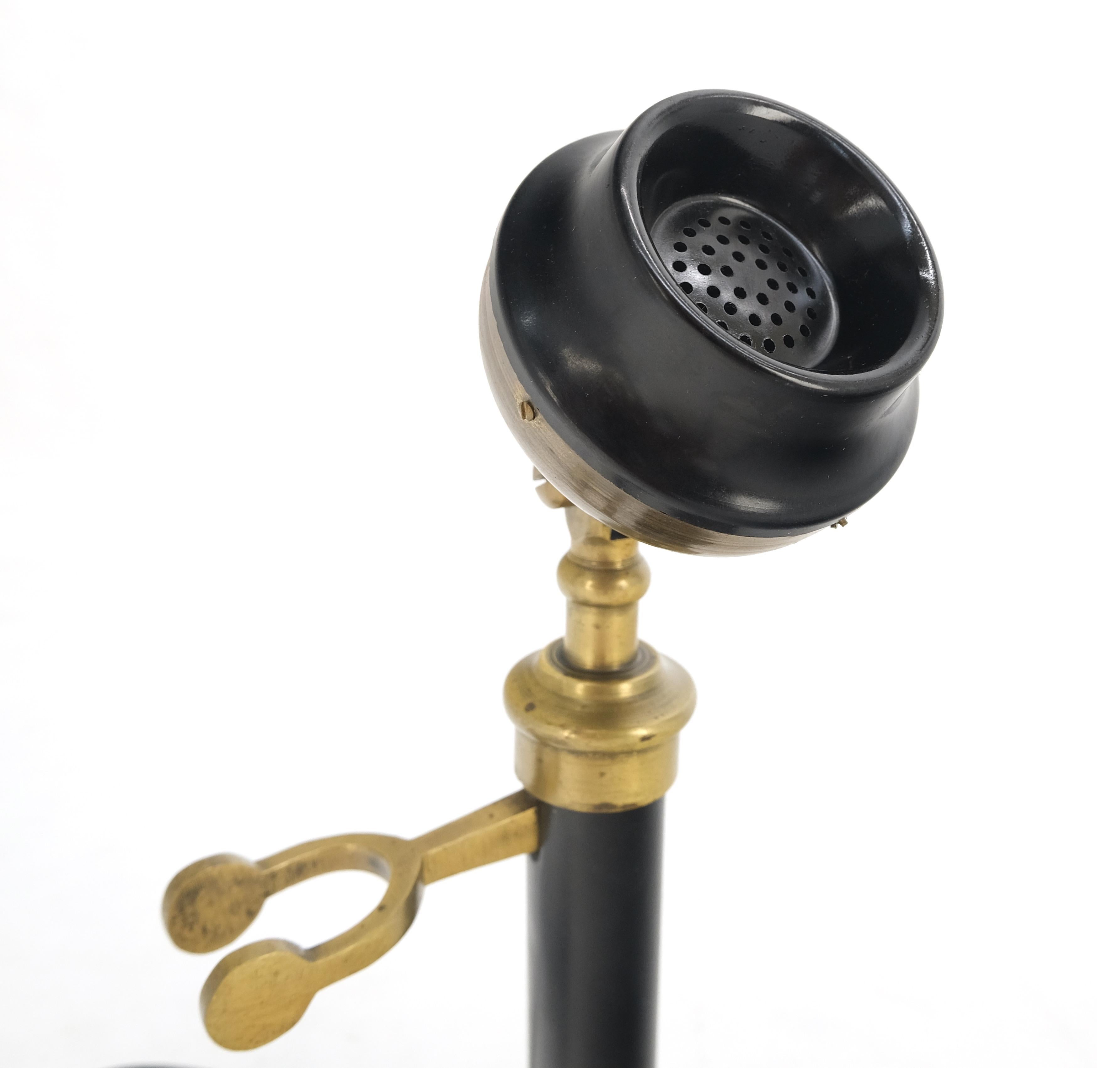 Laiton Telephone rotatif ancien en bon état datant des années 1920  en vente